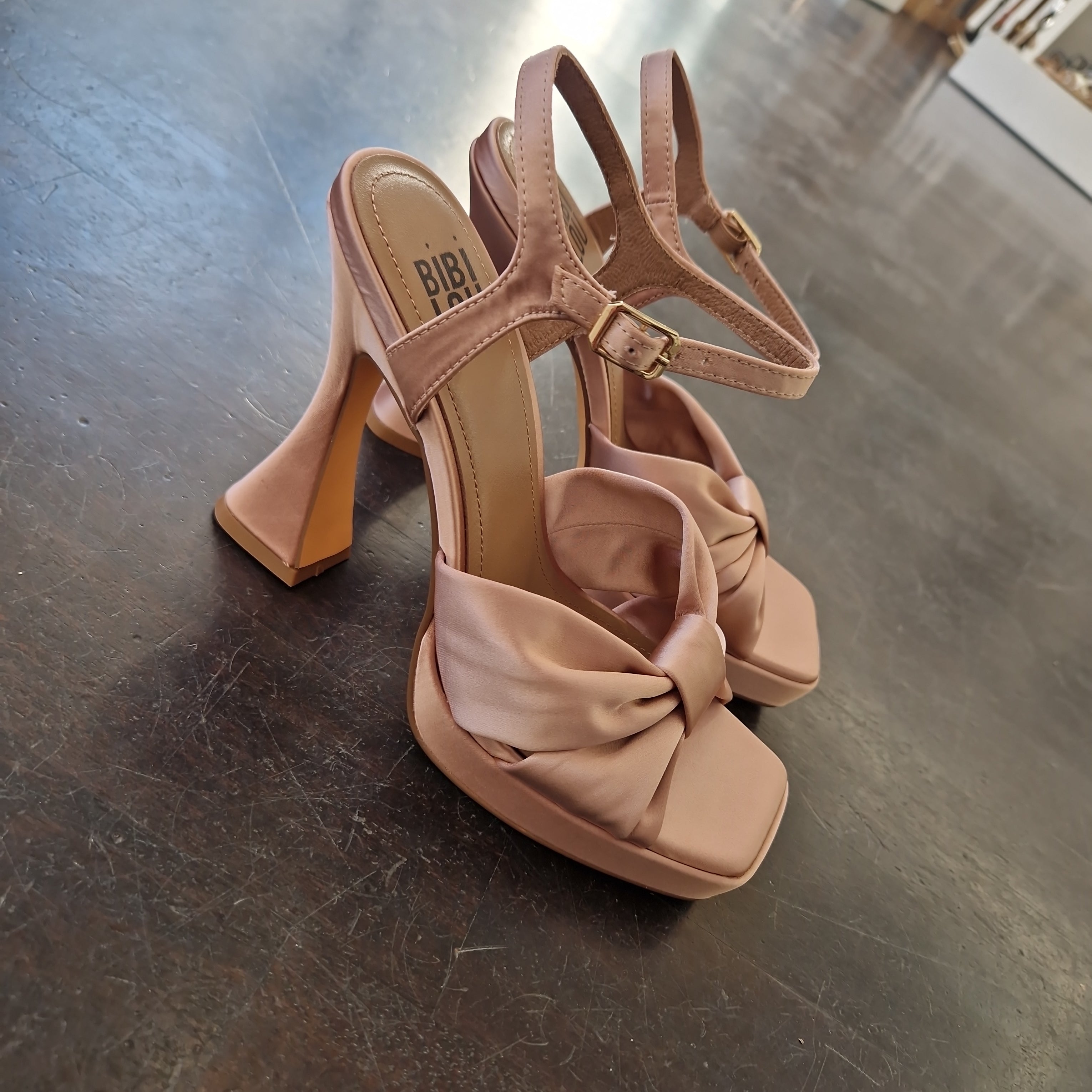 Bibilou nude satin sandal
