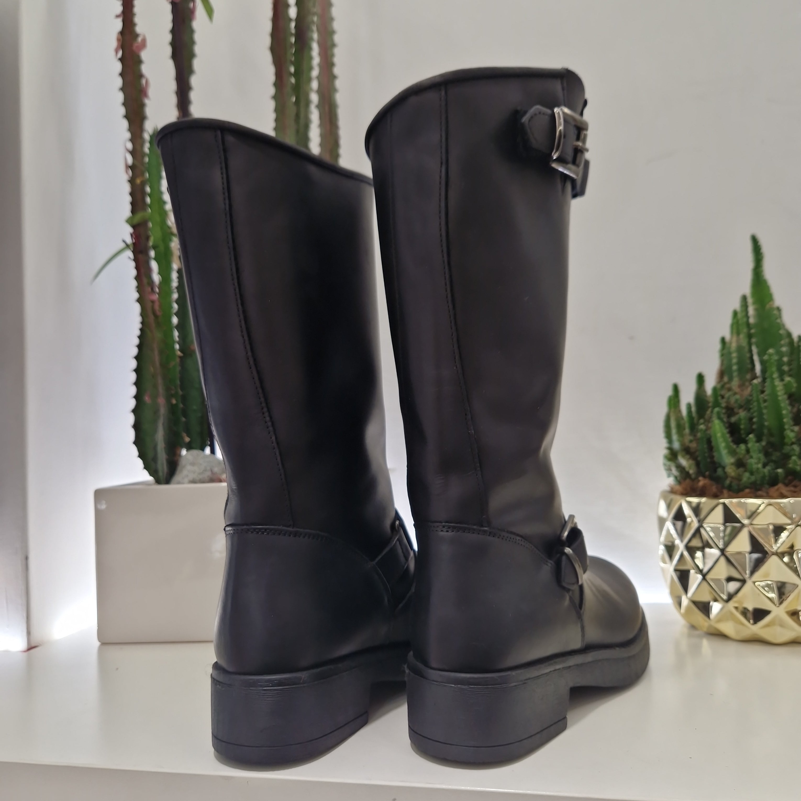 Stelio Malori biker corto