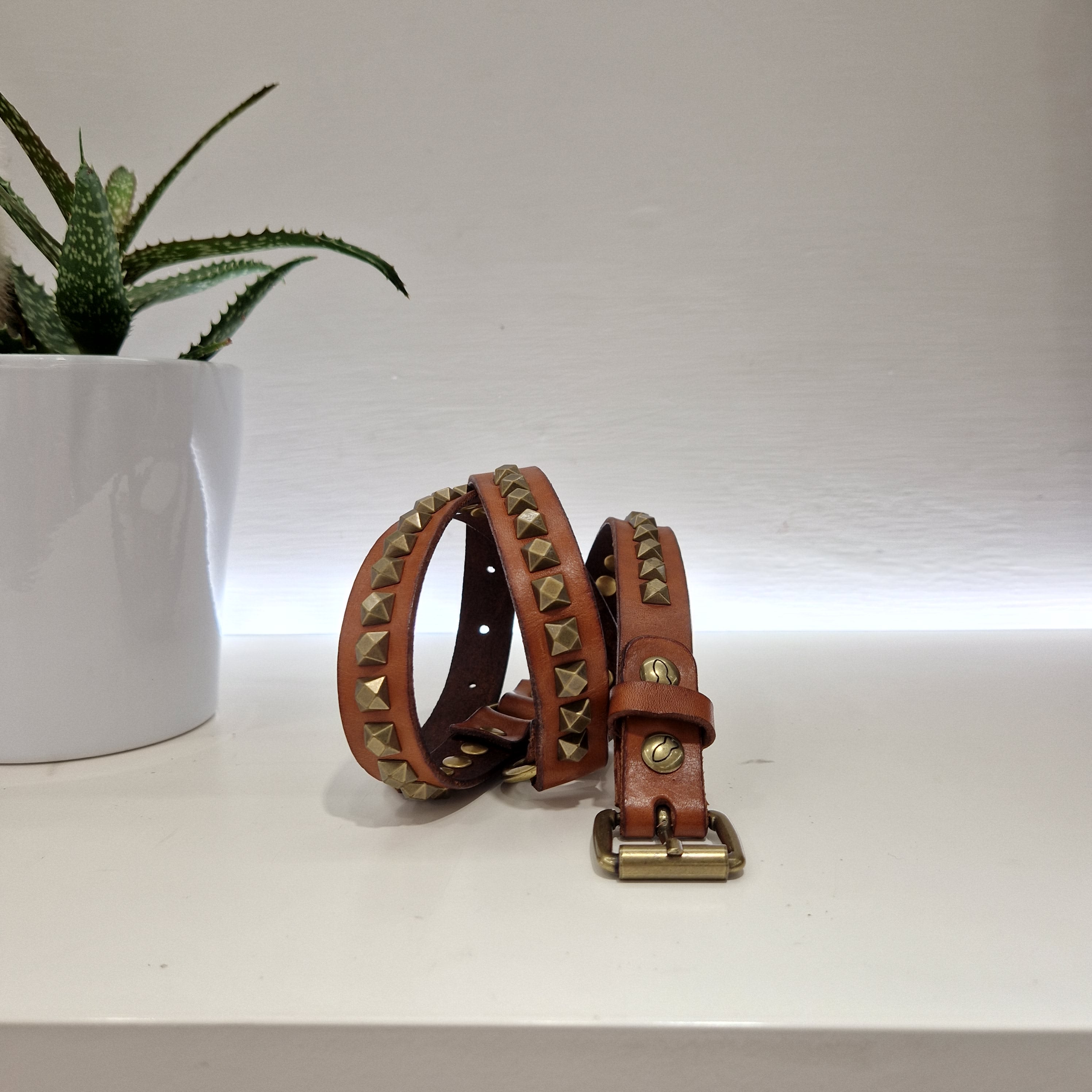 Campomaggi cintura color cuoio borchie oro