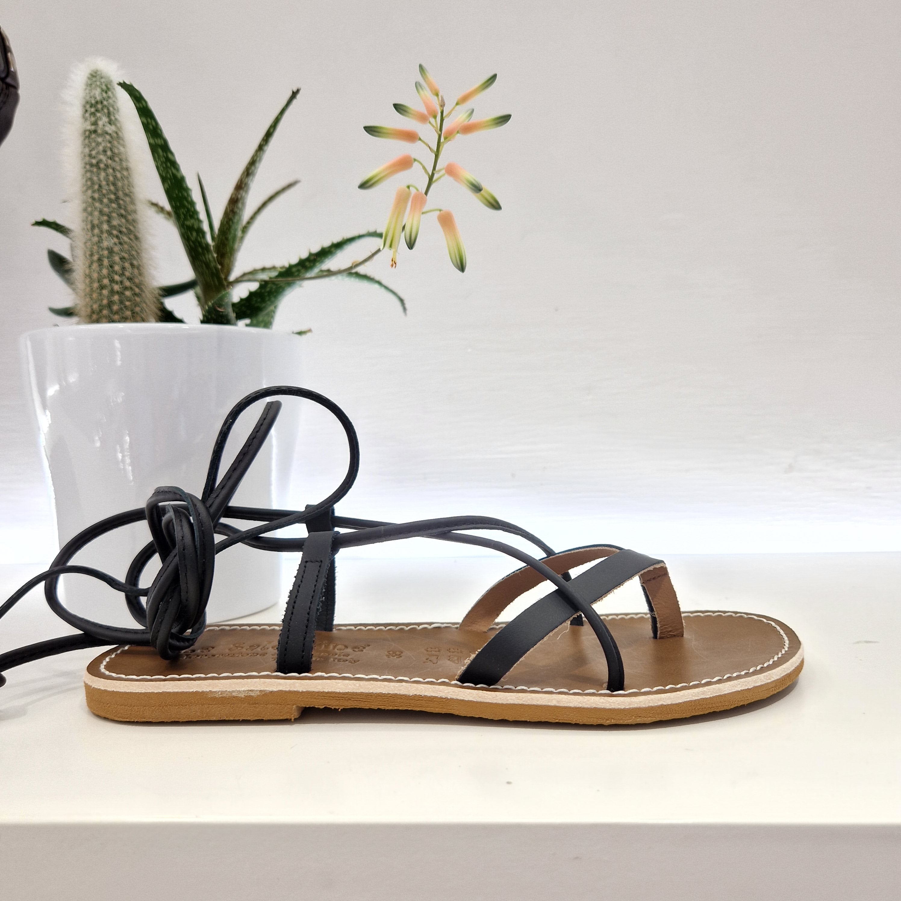 Le Salentine black flip flop sandal