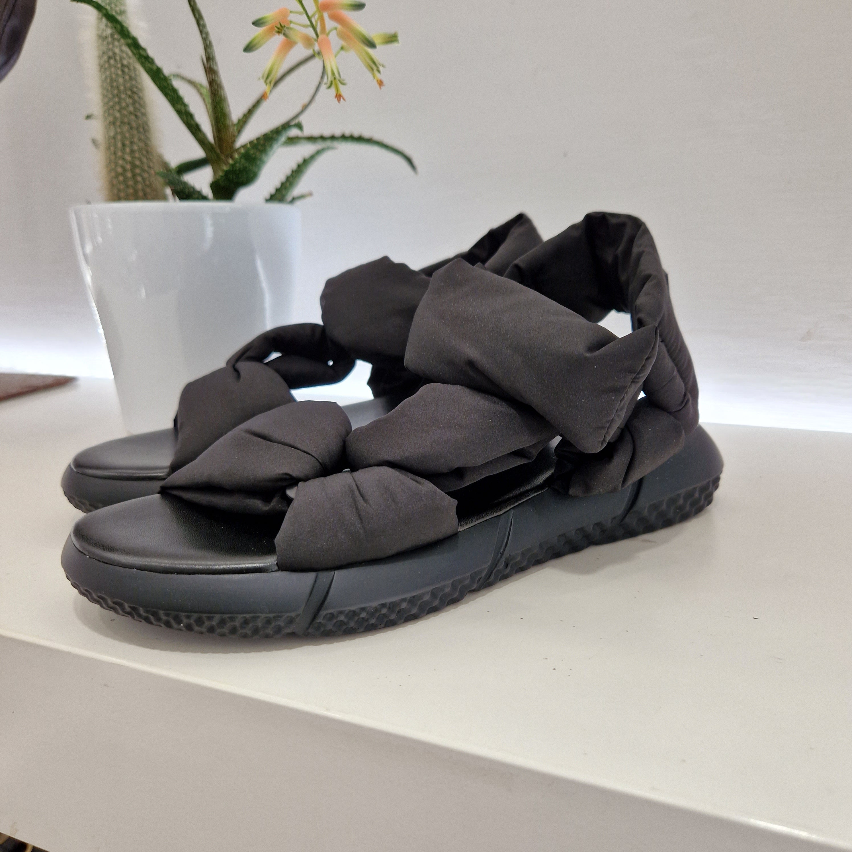Elena Iachi padded fabric sandal