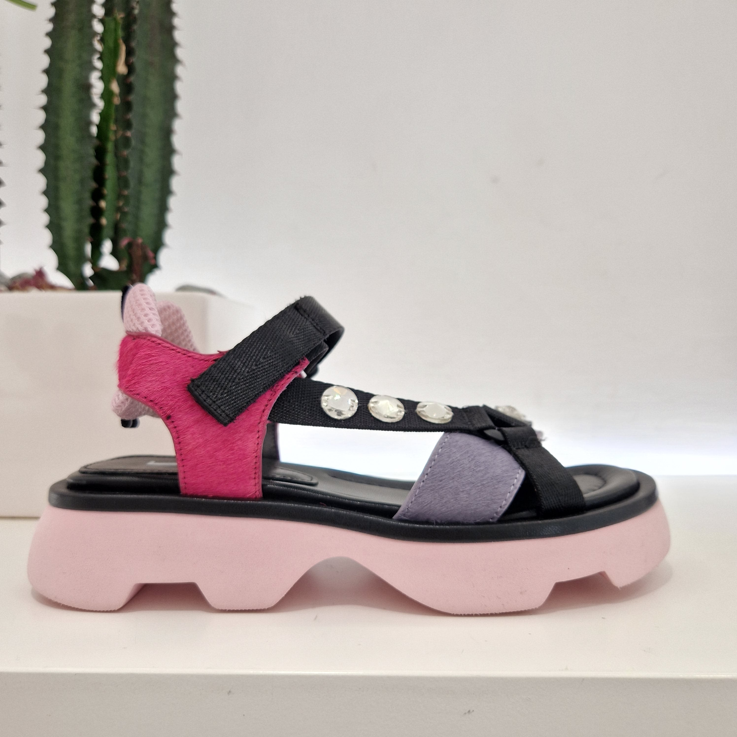 Jeannot fuchsia sandal
