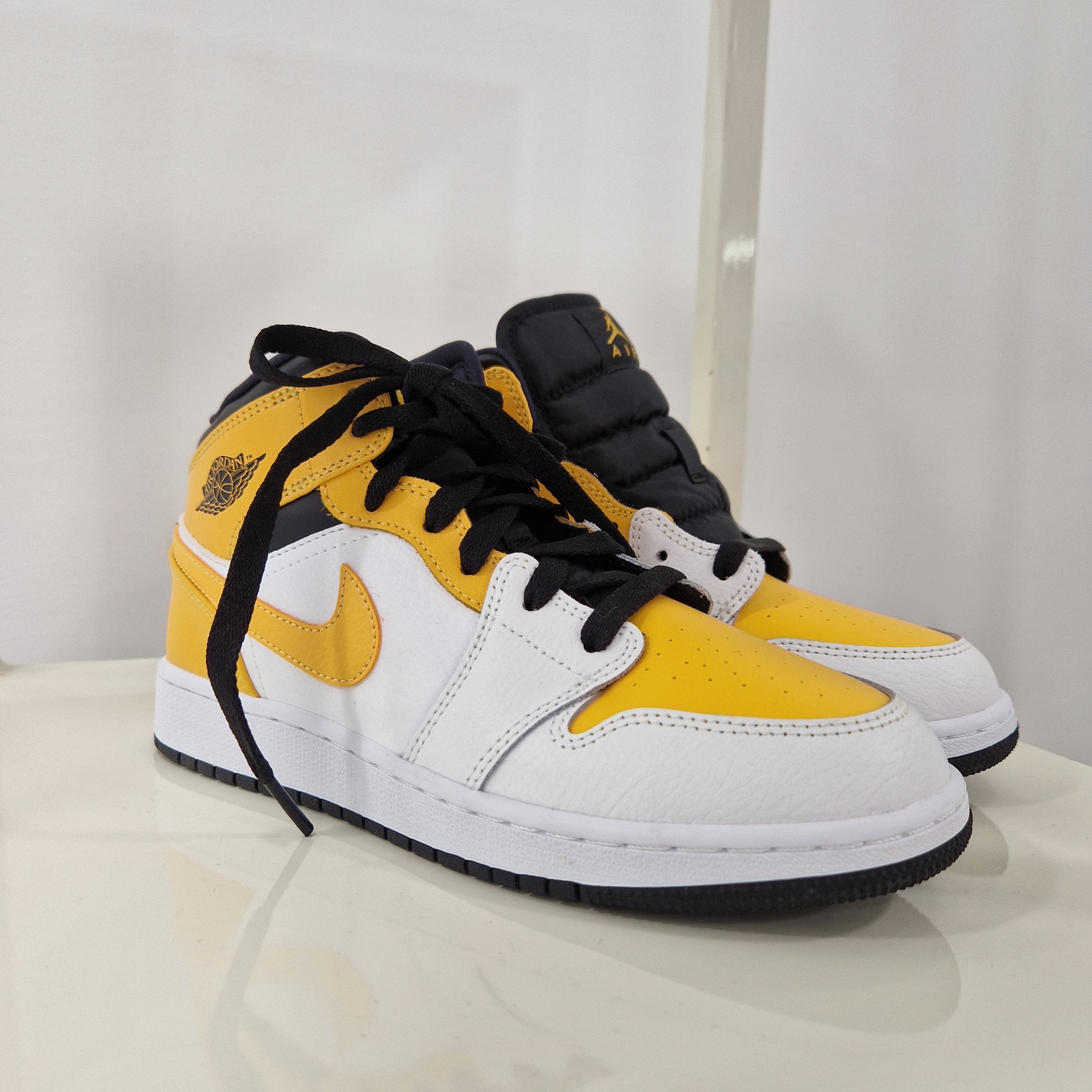 Nike Air Kordan 1 MID