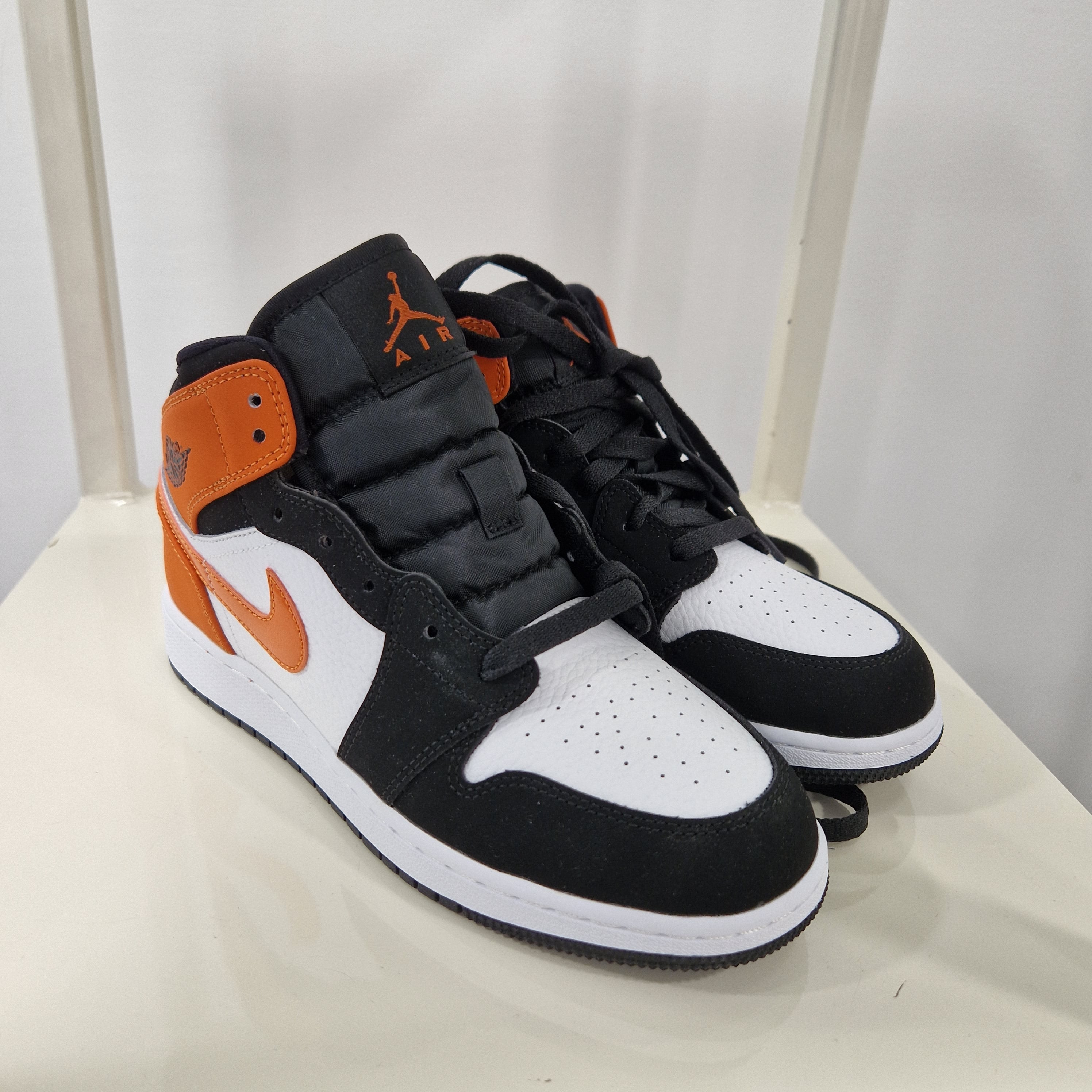 Nike Air Kordan 1 MID arancio
