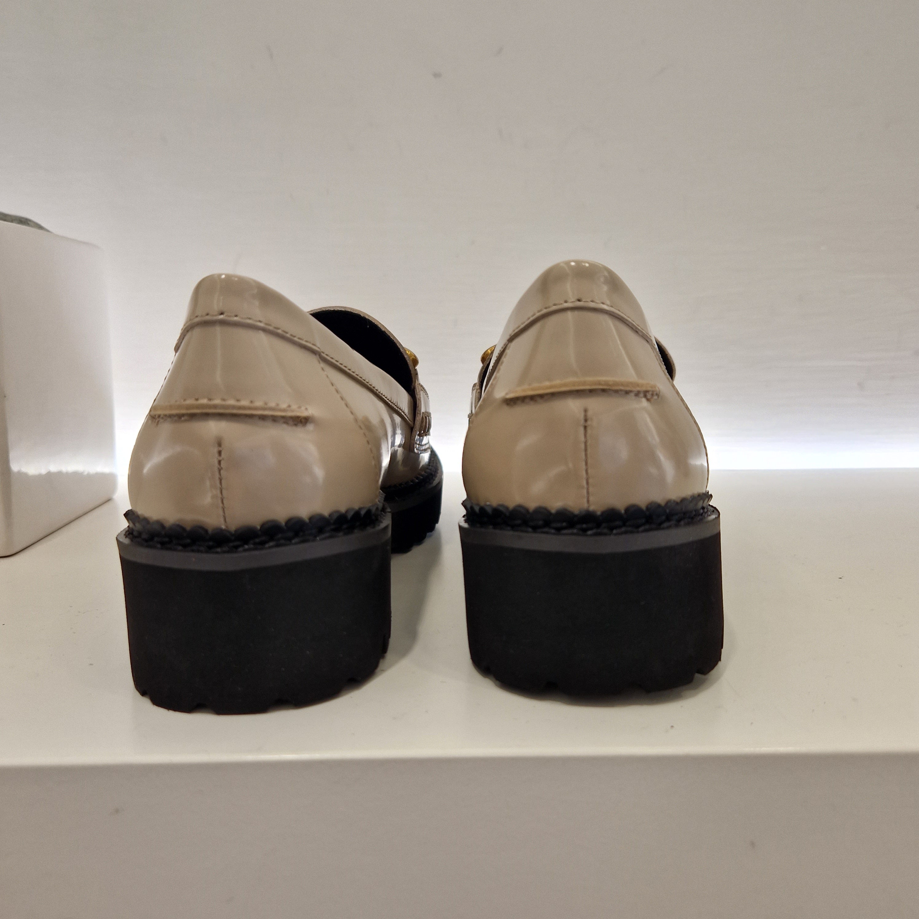 Bibilou moccasin model College beige