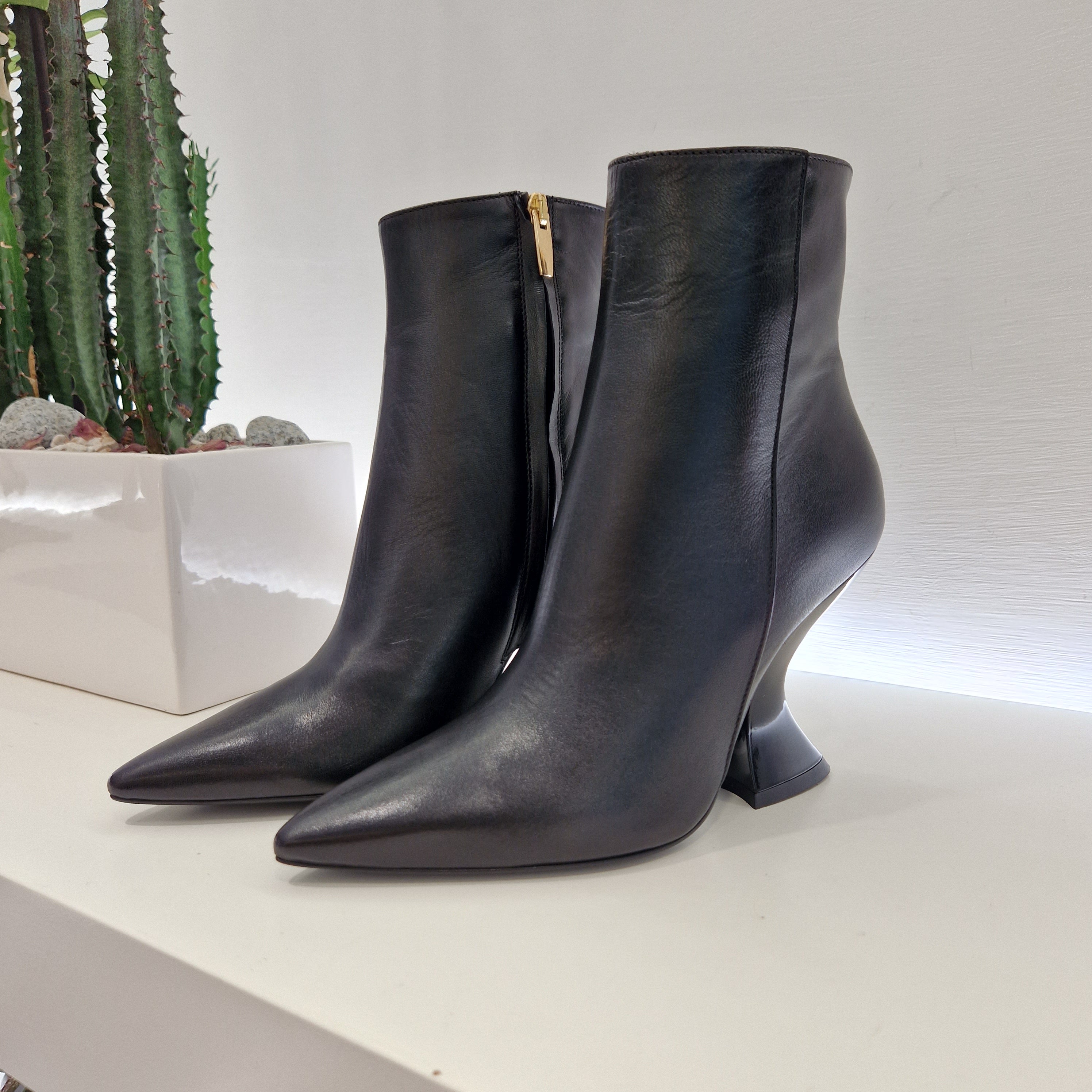 WO Milano black ankle boot