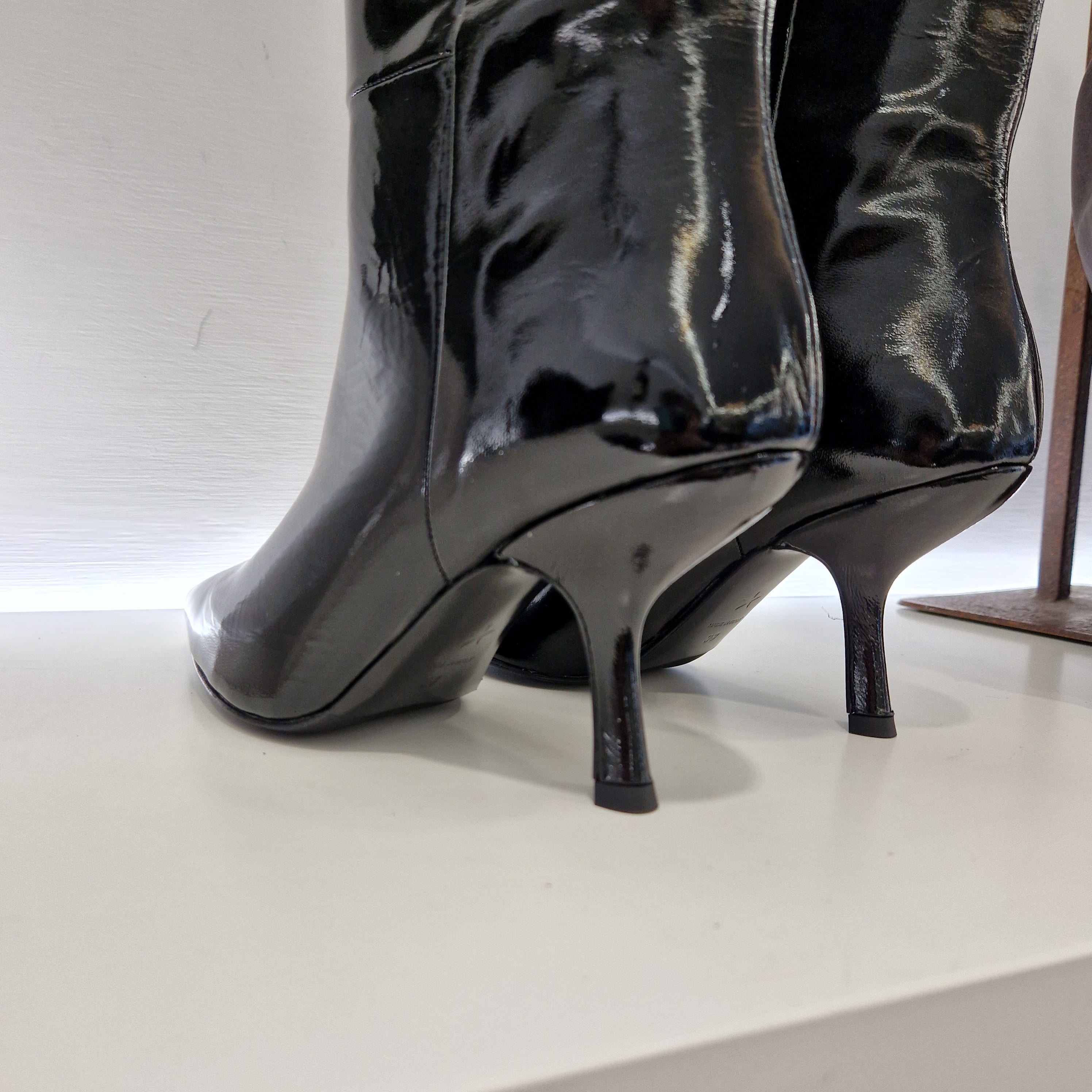 Black boot