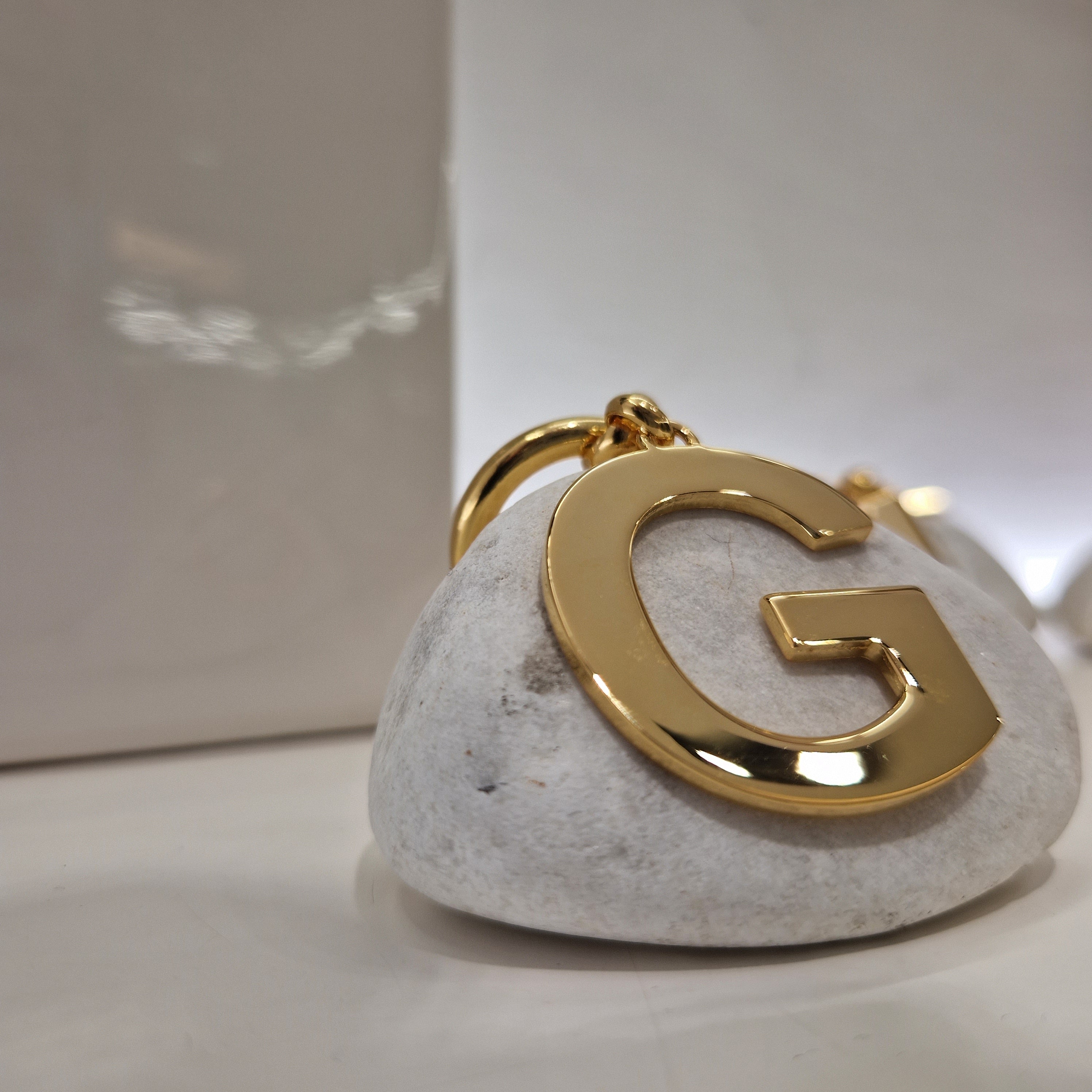 LETTERE ciondolo color oro