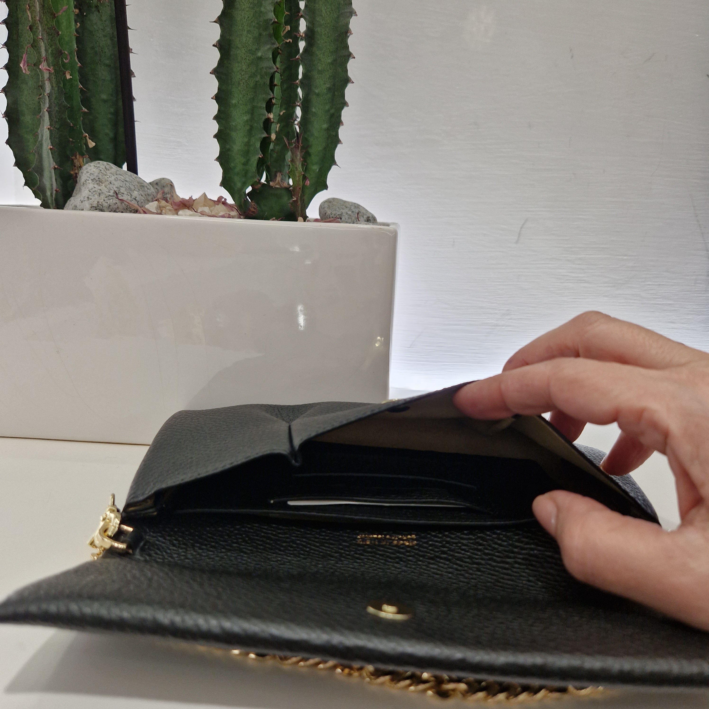 Cuoieria Fiorentina Candy clutch