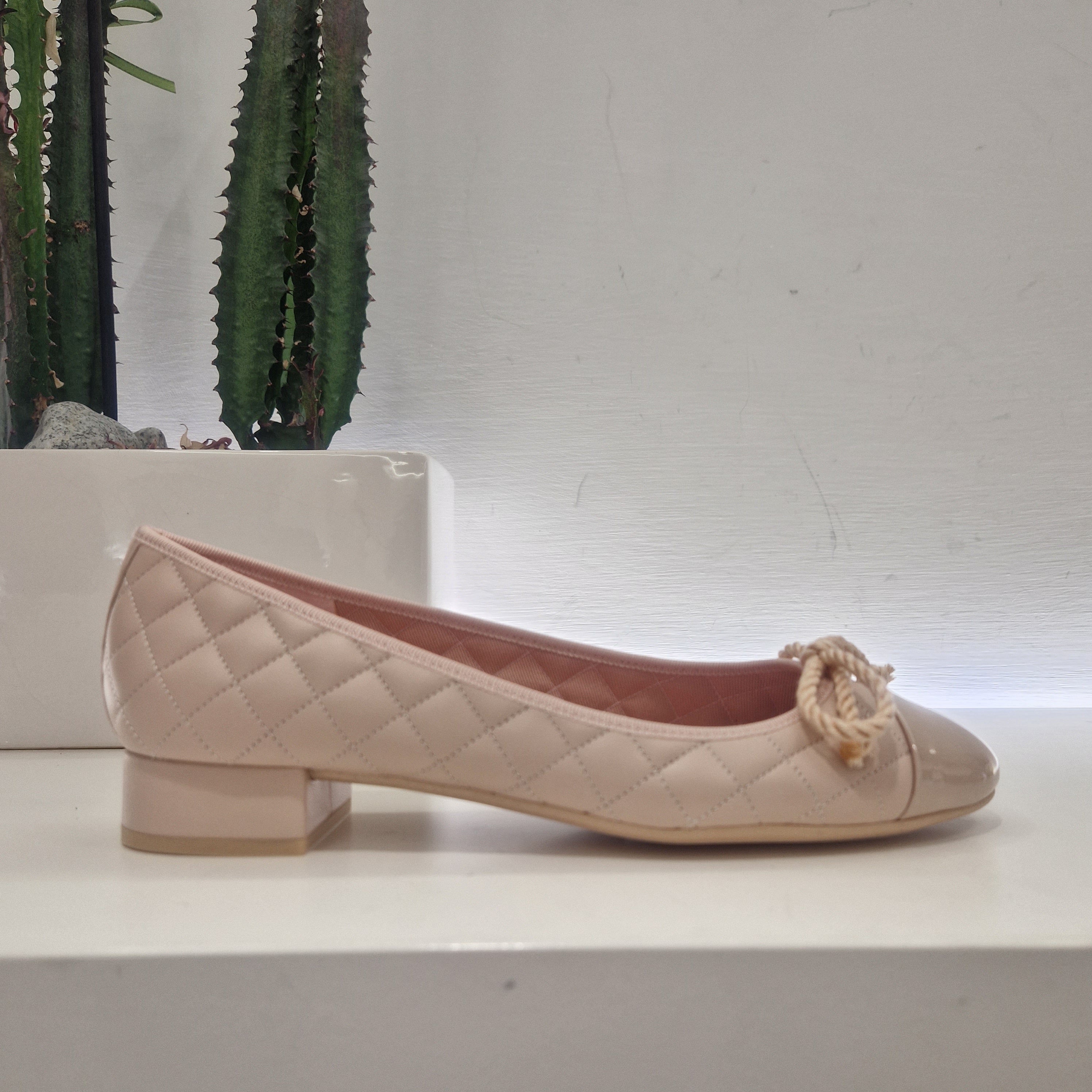 Pretty Ballerinas ballerina pointe patent