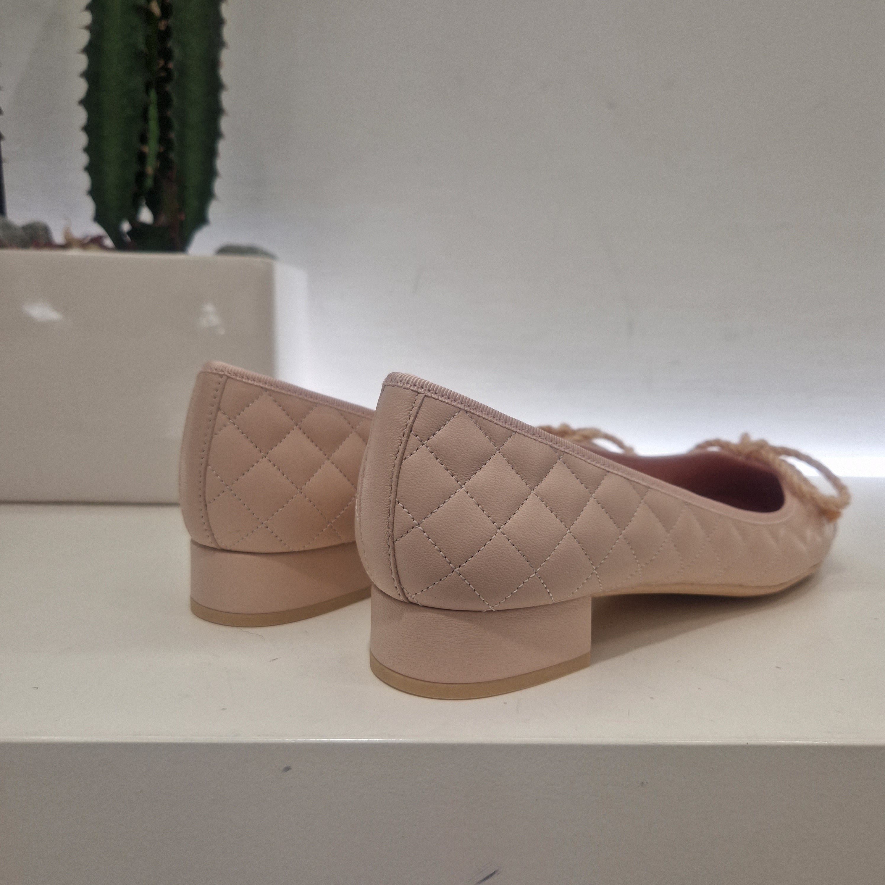 Pretty Ballerinas ballerina pointe patent