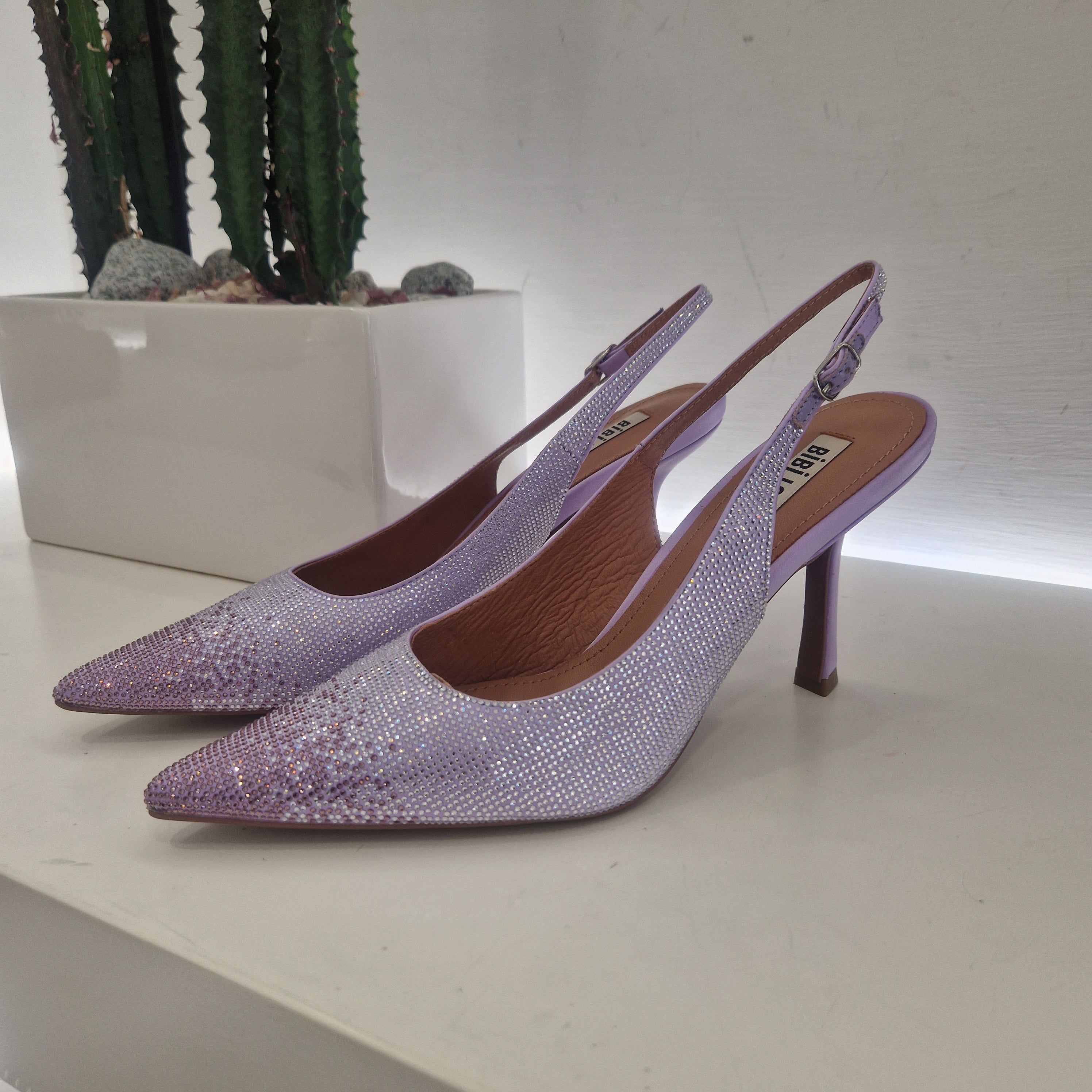 Bibilou lilac satin with rhinestones