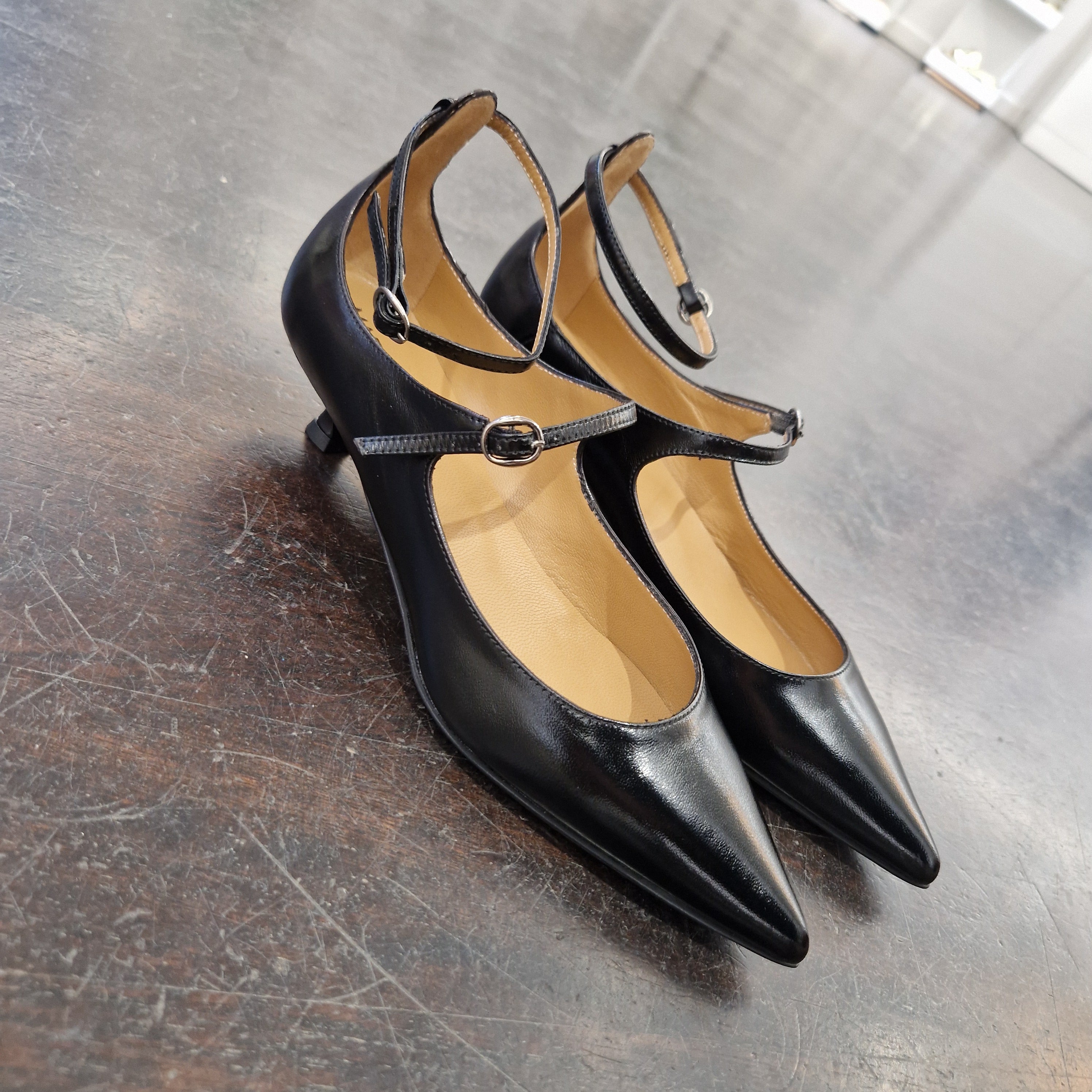 Marc Ellis shoe