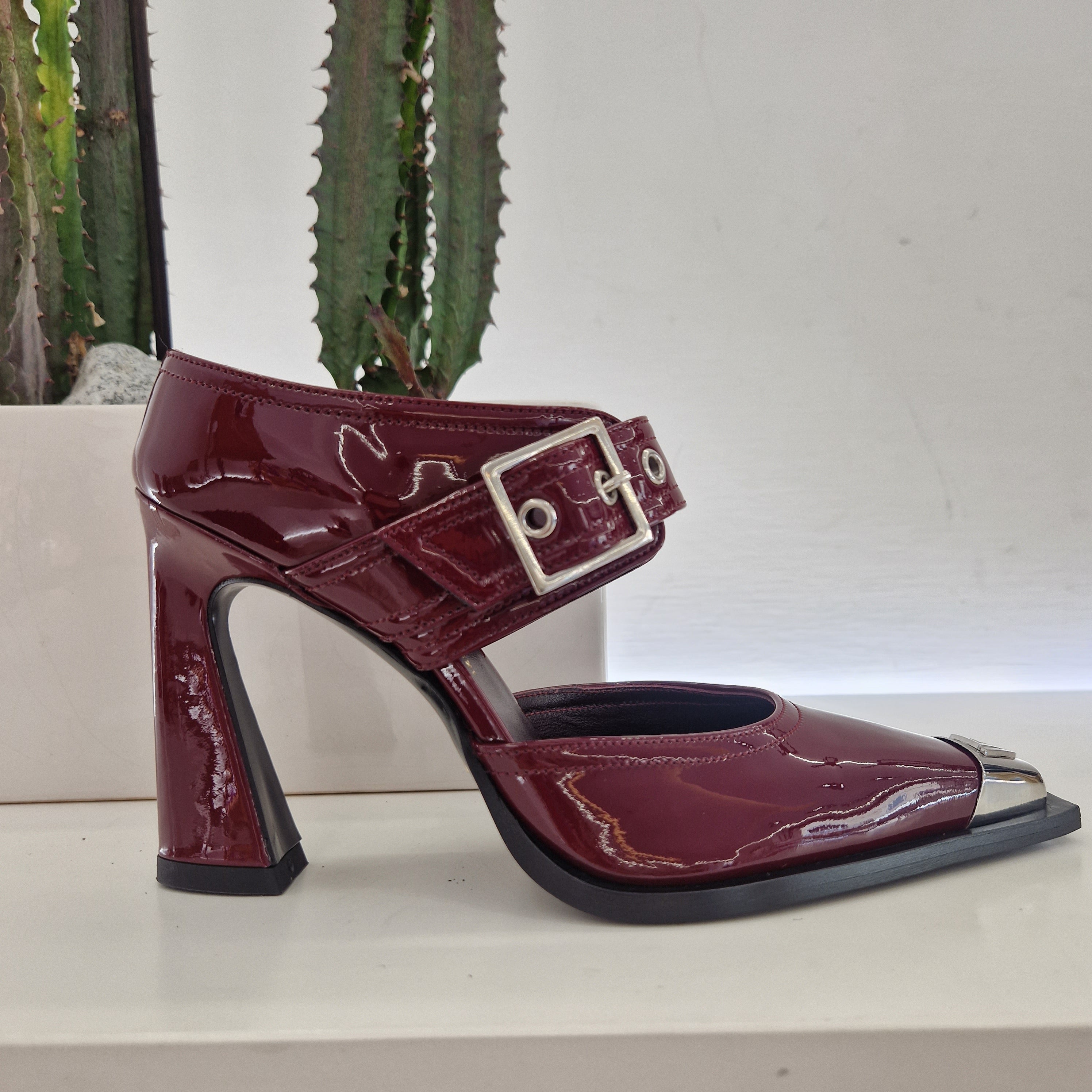 Giampaolo Viozzi patent leather clog