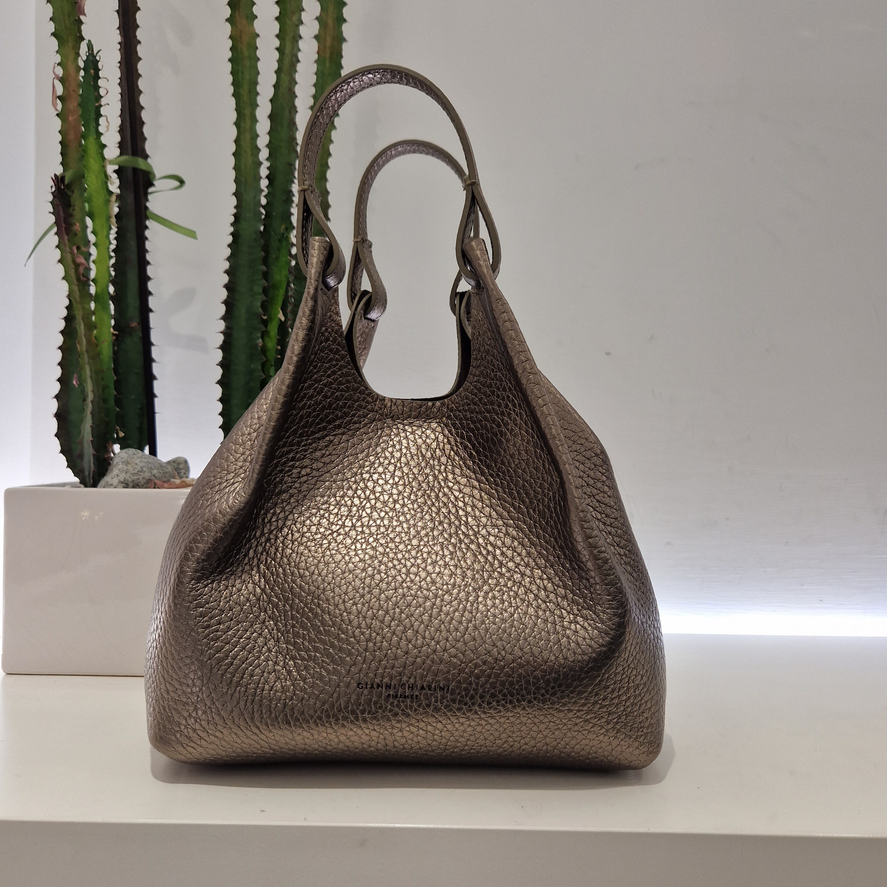 Gianni Chiarini linea DUA formato medio color peltro