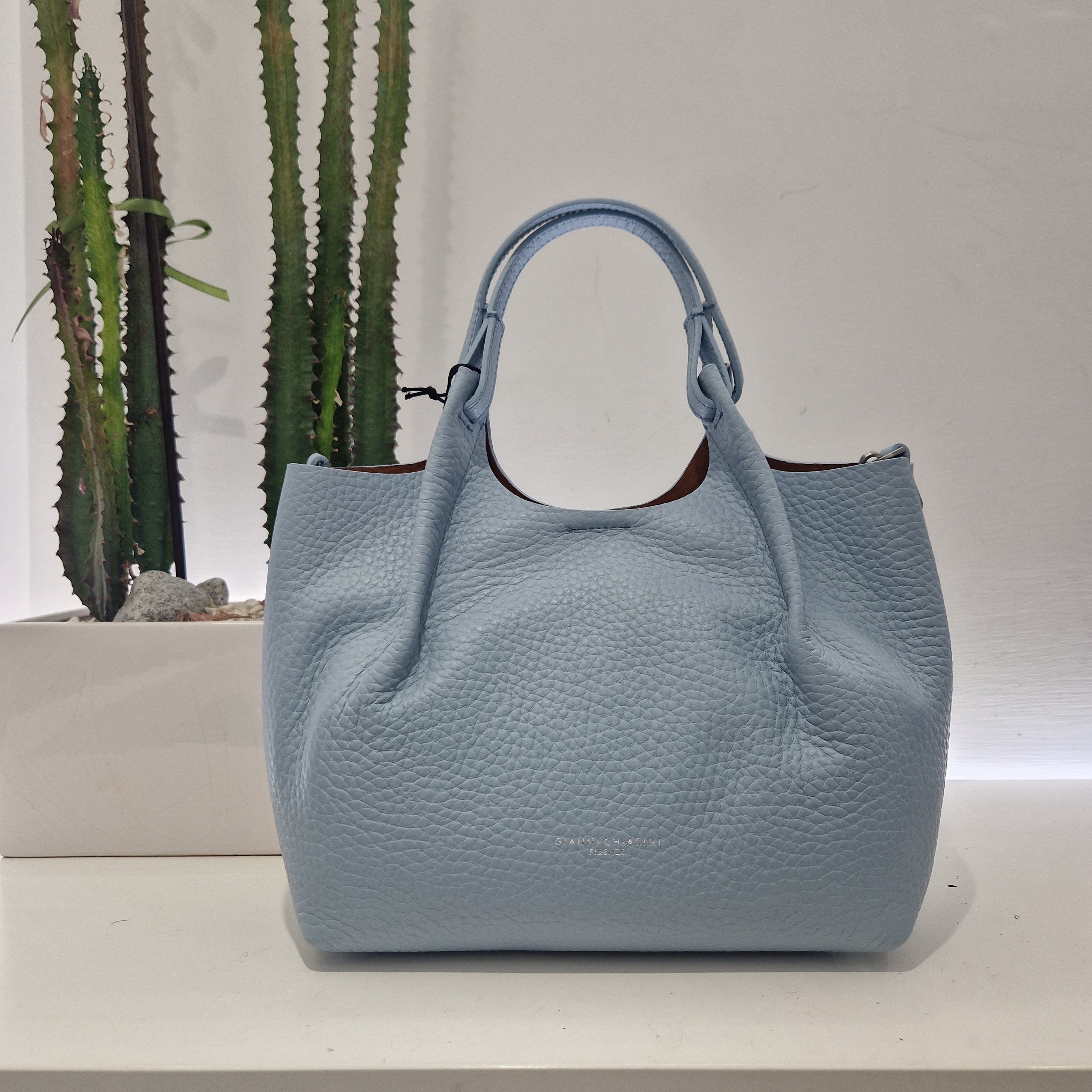 Gianni Chiarini borsa linea DUA formato medio color celeste