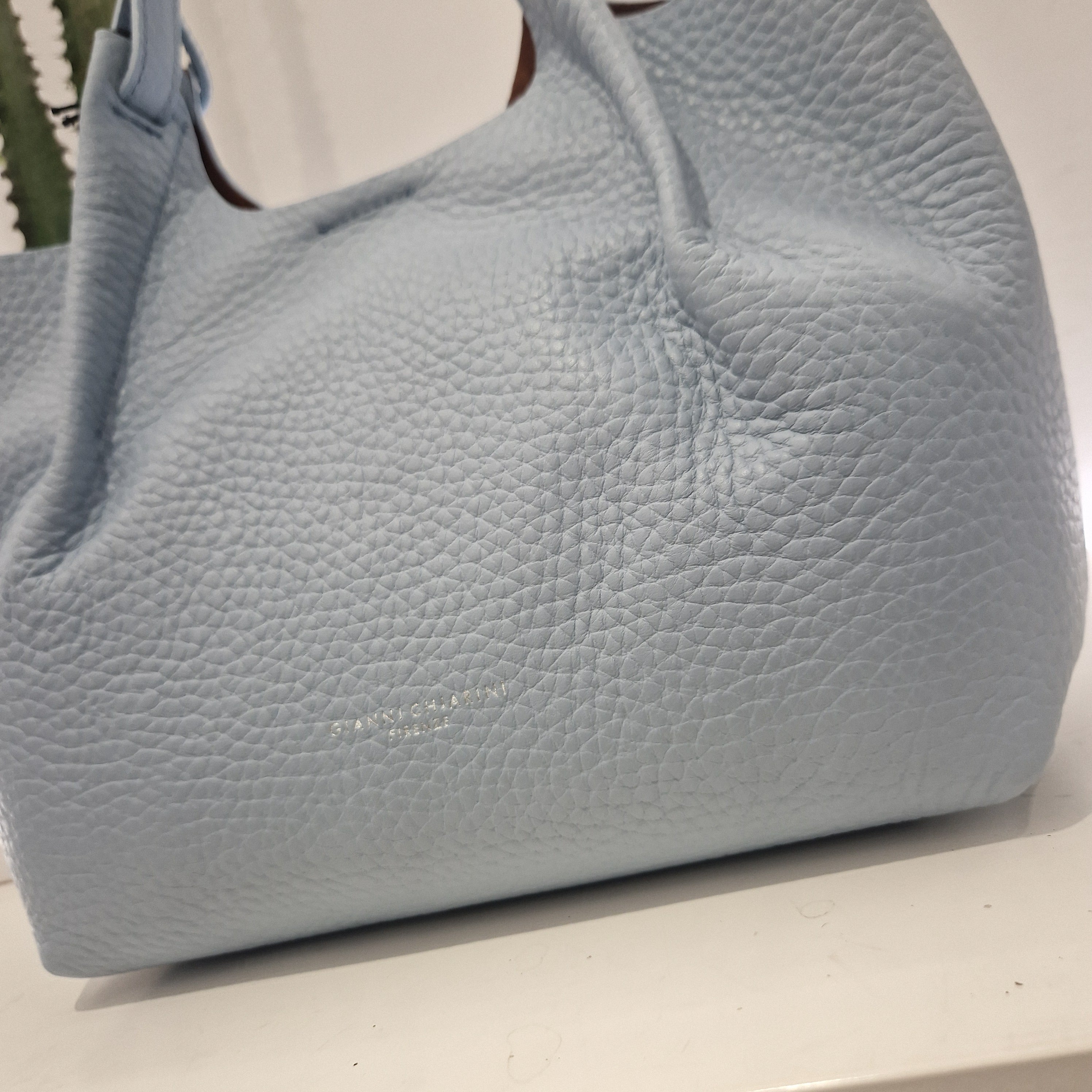 Gianni Chiarini borsa linea DUA formato medio color celeste