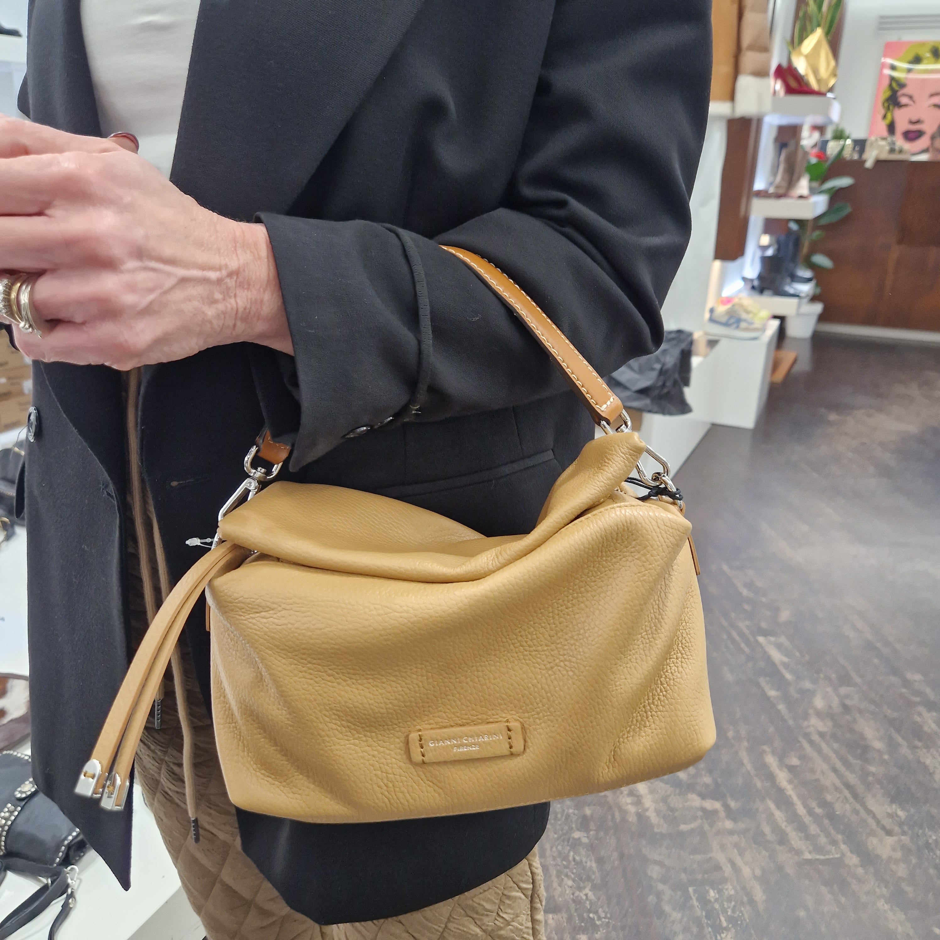 Gianni Chiarini borsa linea AMINA formato piccolo