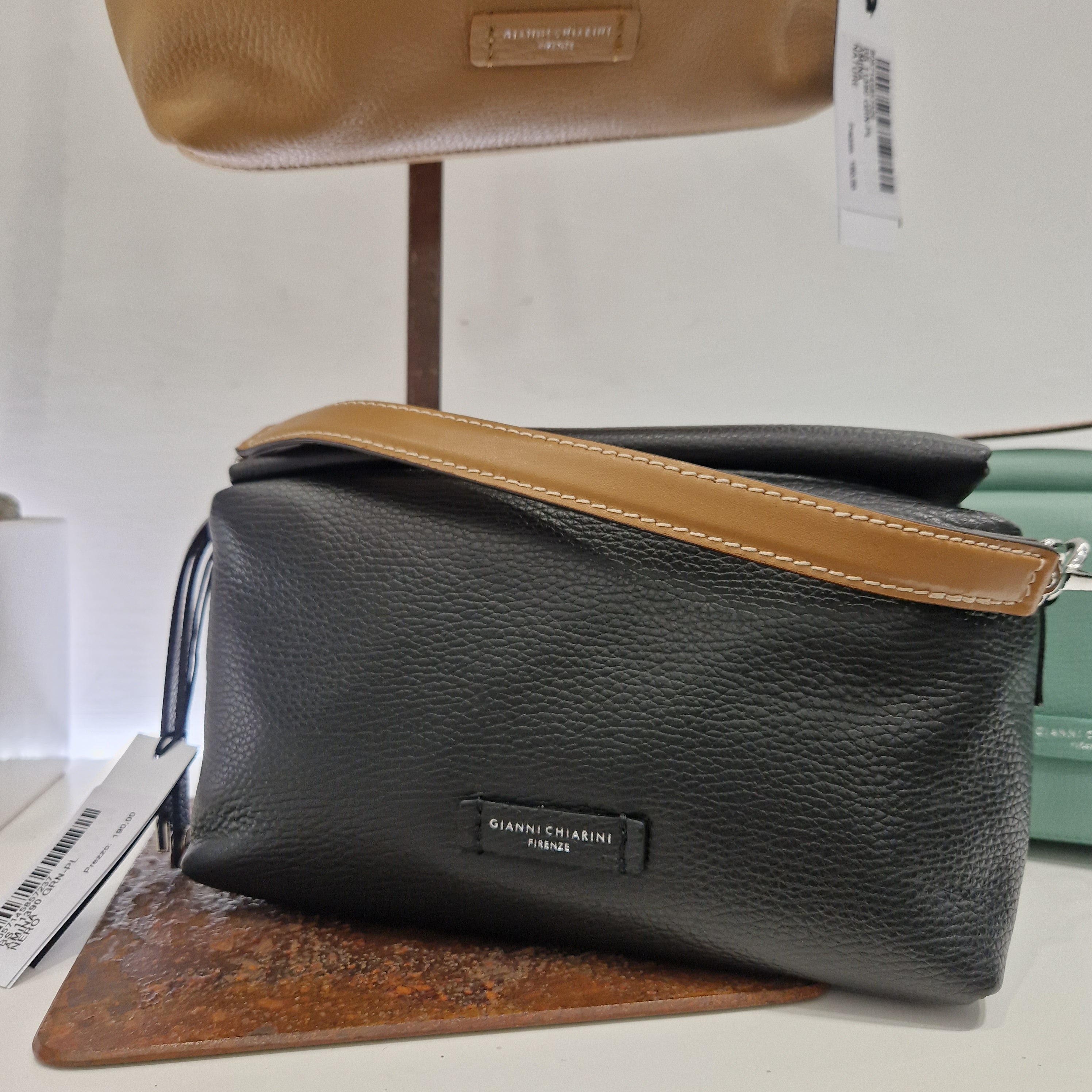 Gianni Chiarini borsa linea AMINA formato piccolo