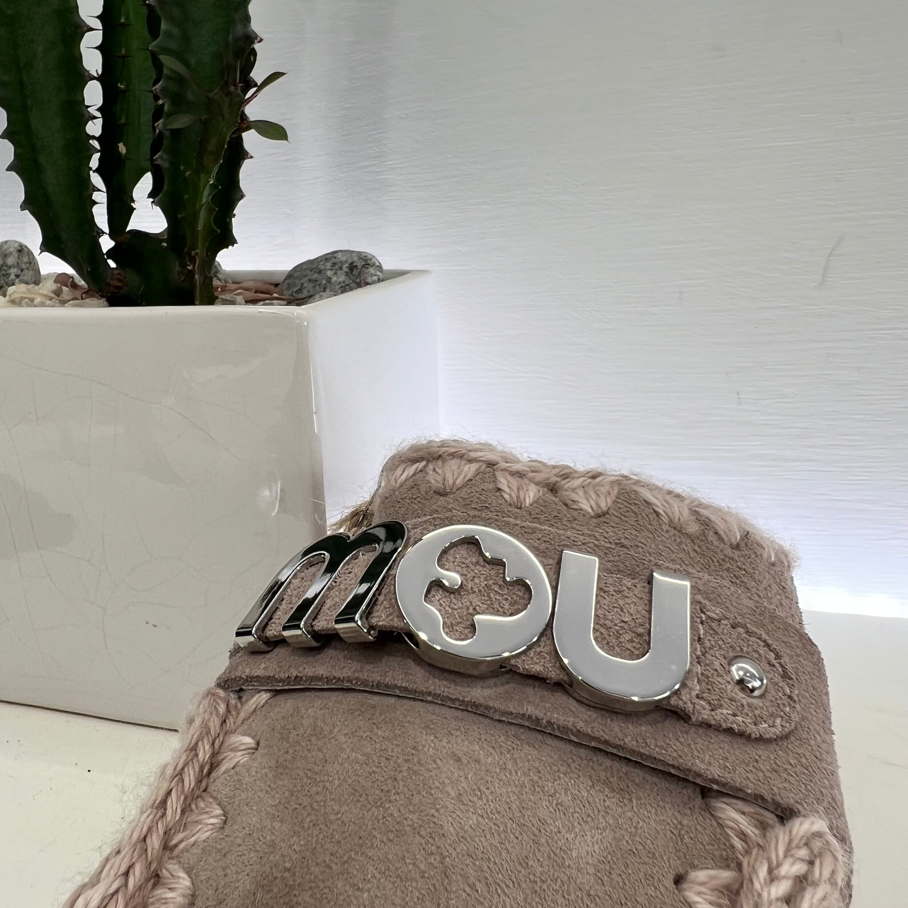 Mou sabot in powder color