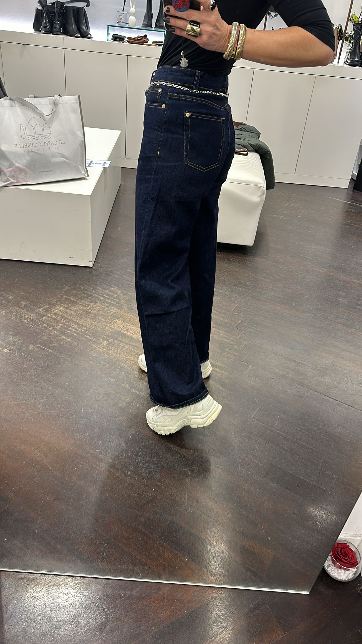 VIA PIEVE trousers in dark jeans with chain
