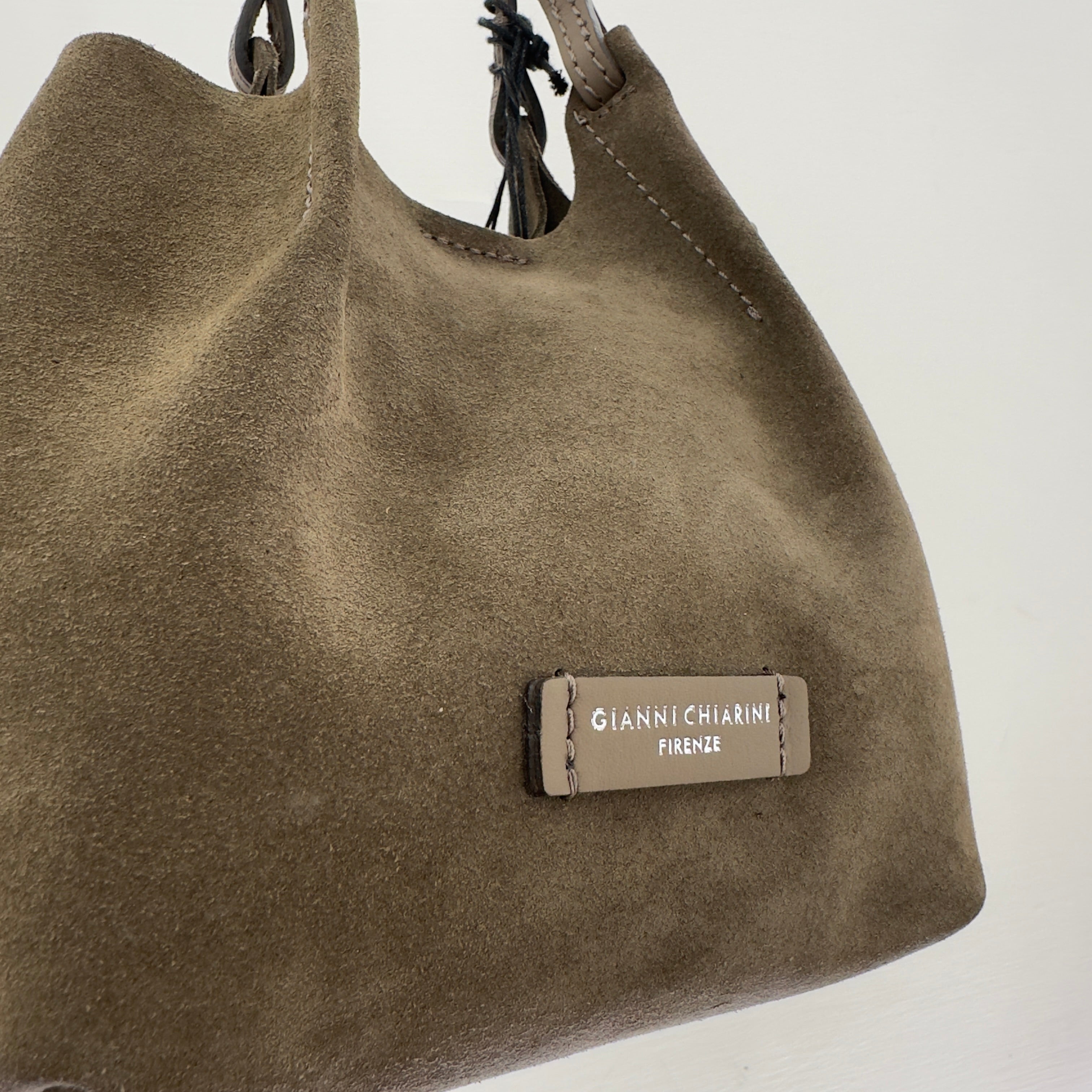 Gianni Chiarini linea DUA piccola scamosciata