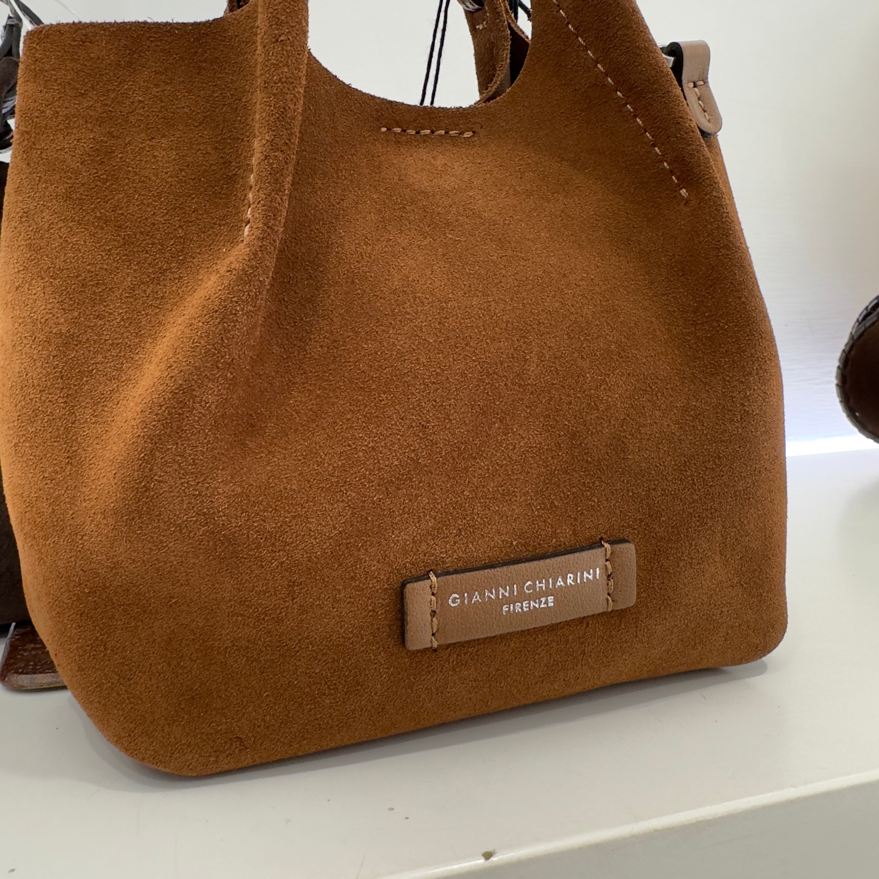 Gianni Chiarini linea DUA piccola scamosciata