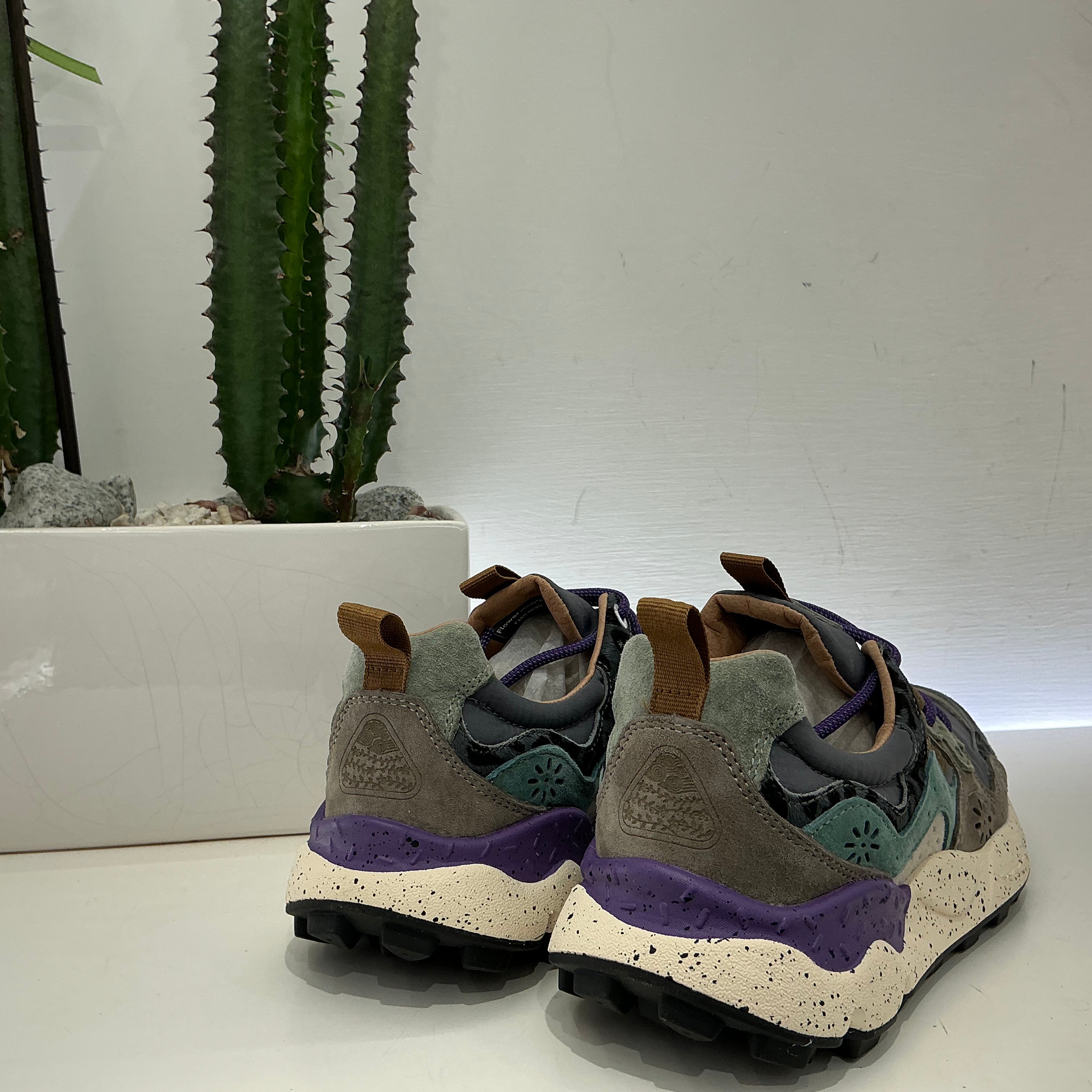 Flower Mountain sneakers grigia