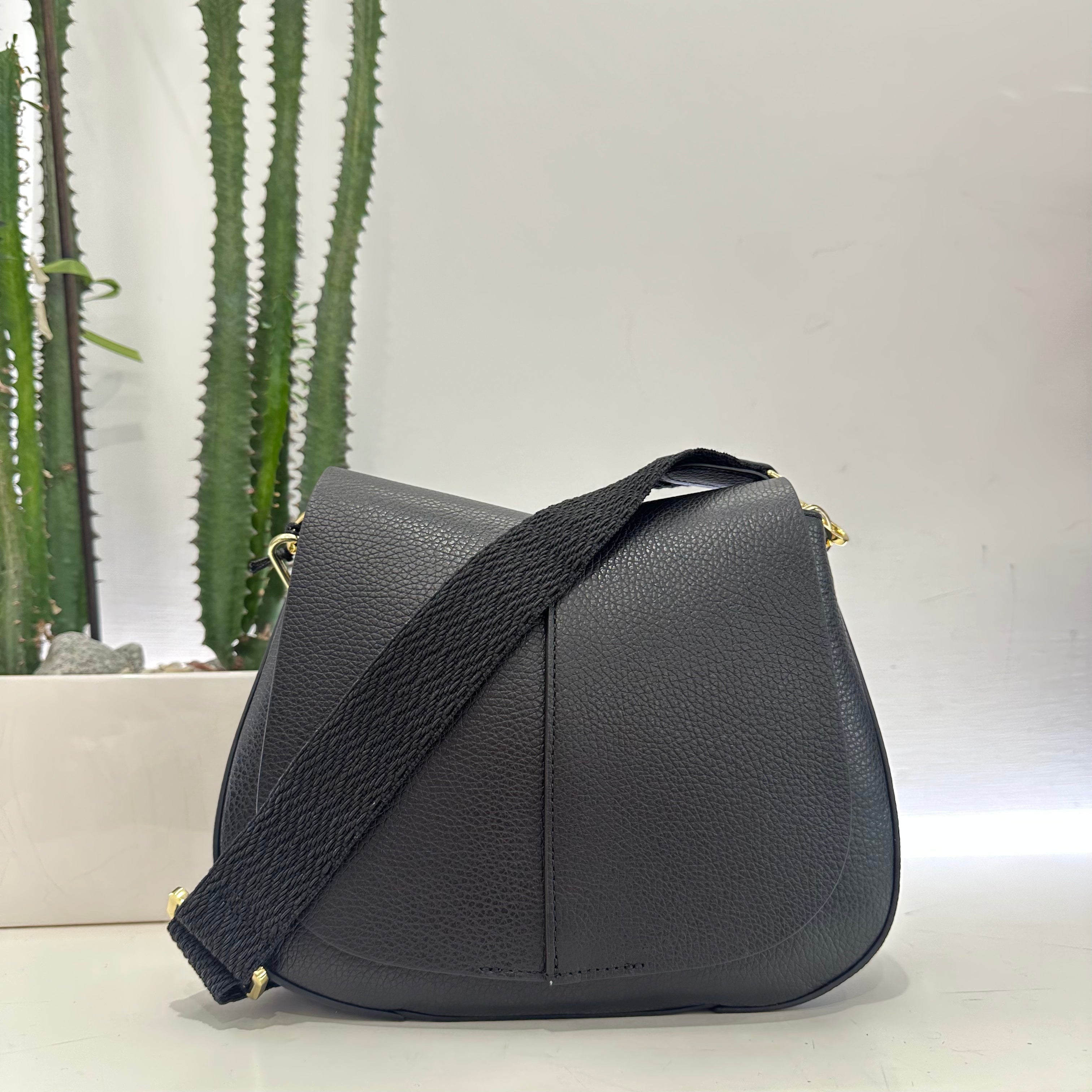 Gianni Chiarini borsa linea Helena Round formato medio