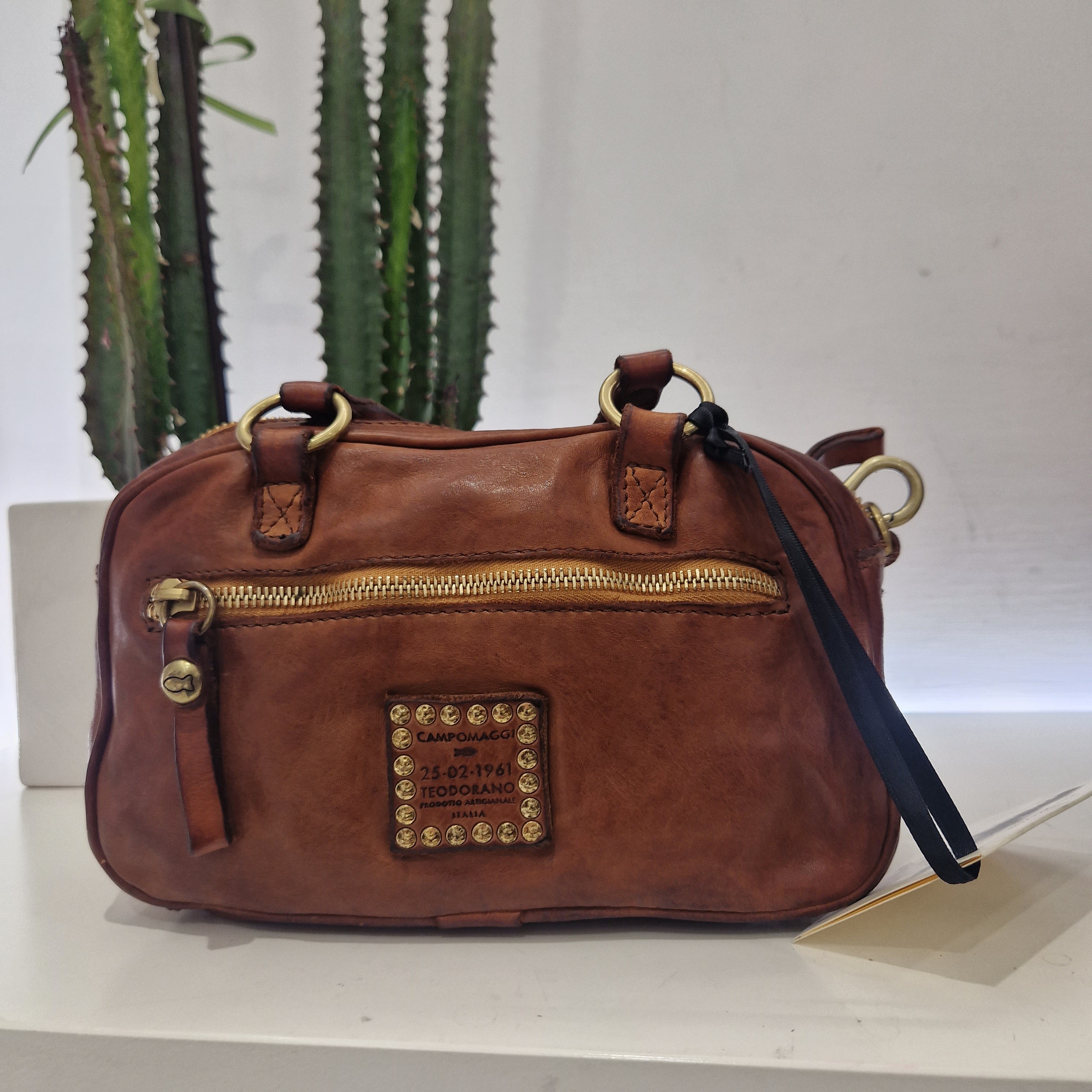 Campomaggi linea LARICE borsa bauletto piccolo color cuoio