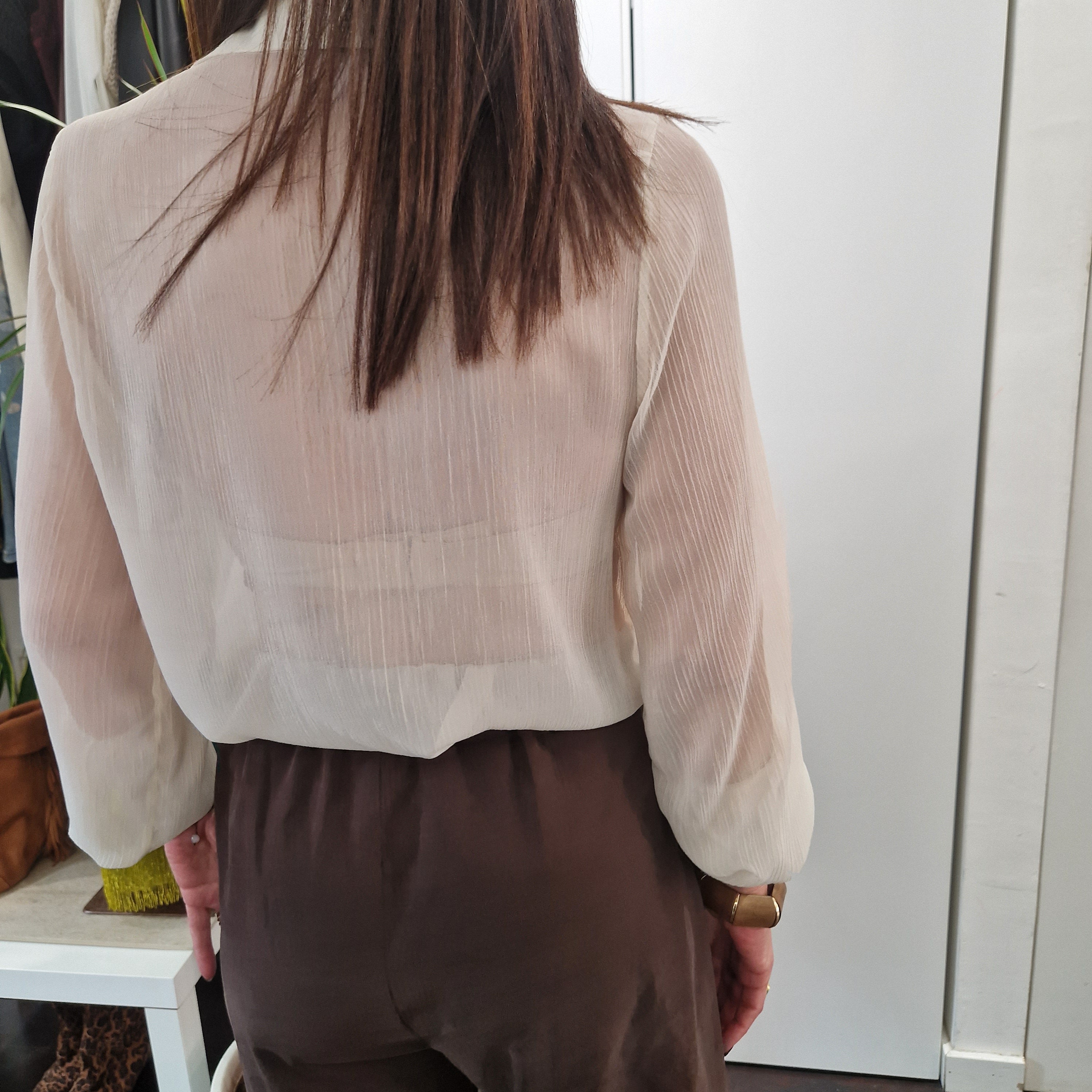KIKISIX camicia con bottoni e rouge trasparente panna