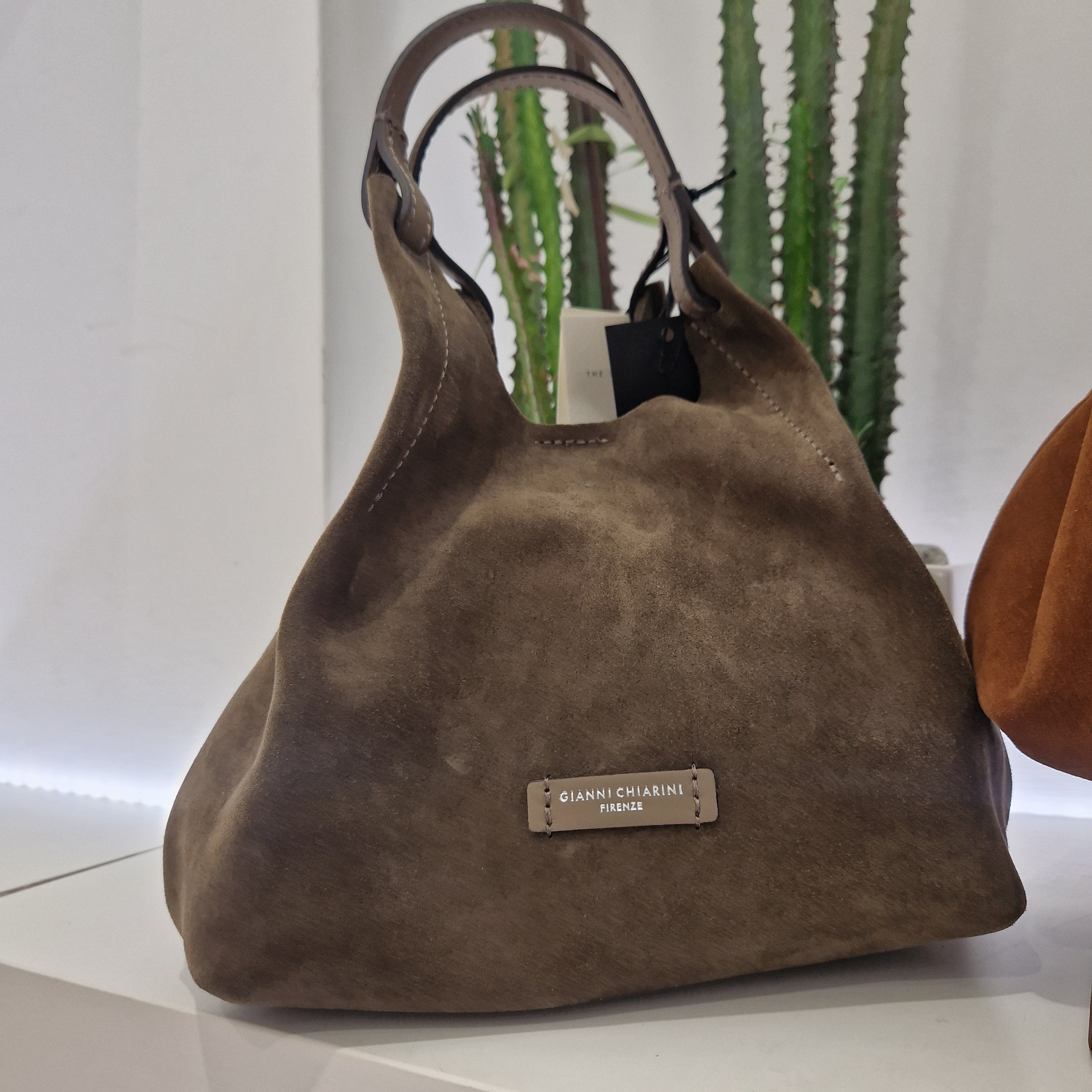 Gianni Chiarini borsa linea DUA formato medio pellame scamosciato