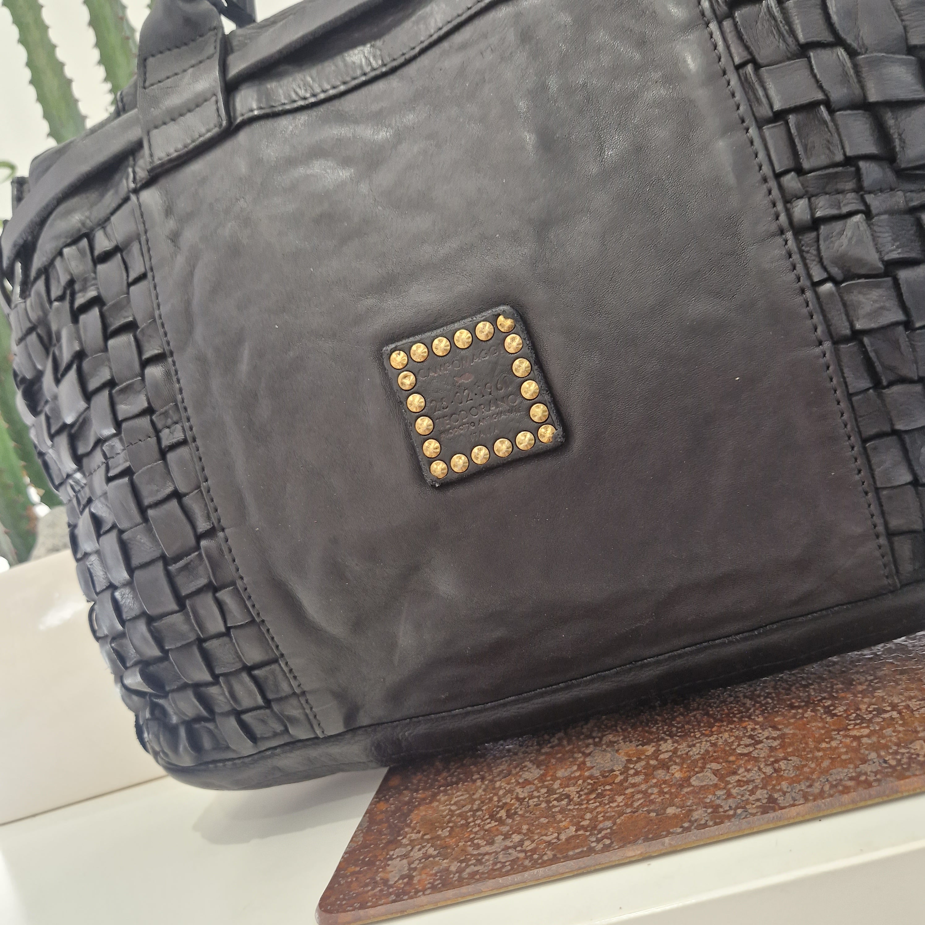 Campomaggi borsa linea PENELOPE intrecciata nero