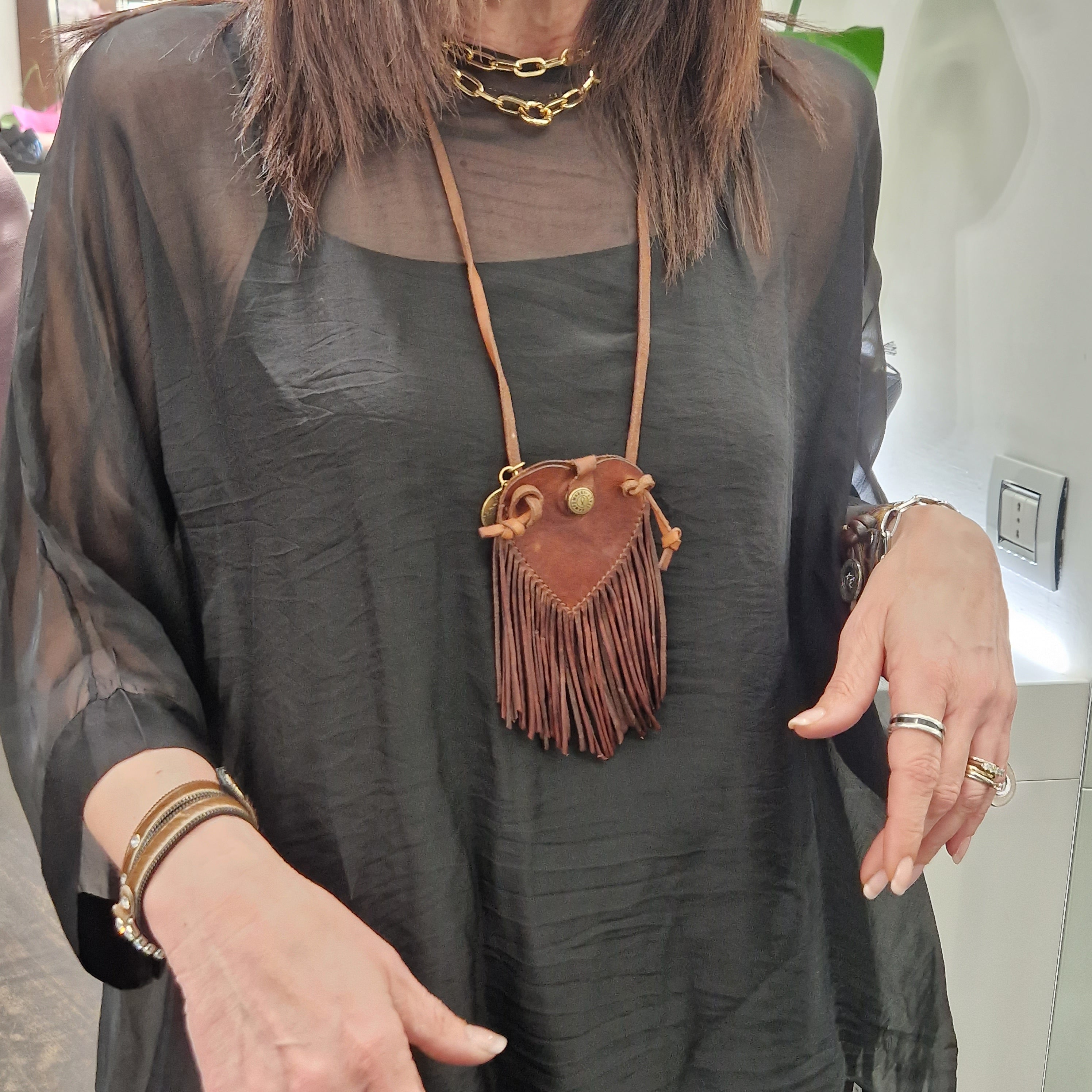Collana CUORE in pelle con frange