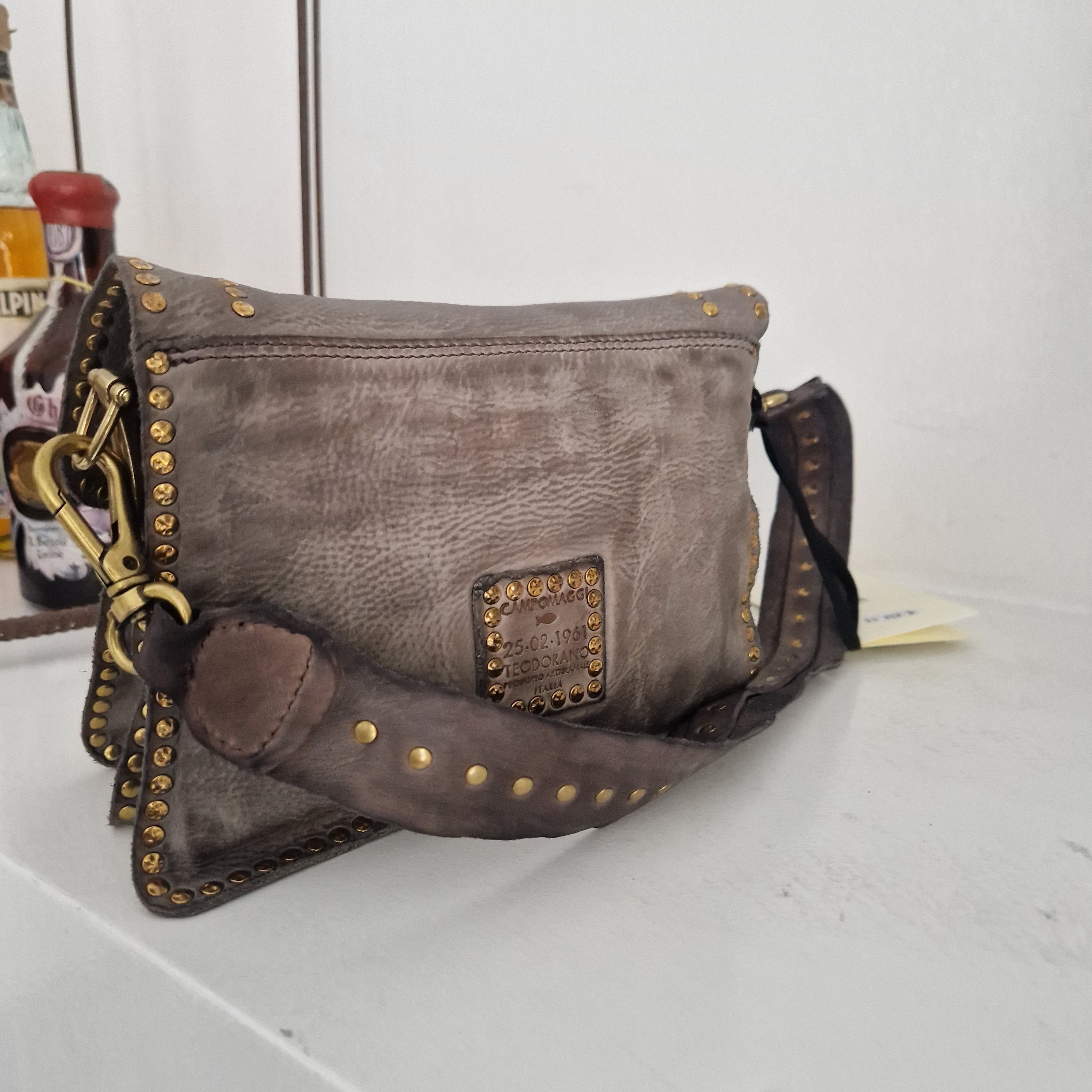 Campomaggi borsa Agnese grigia rivetti oro