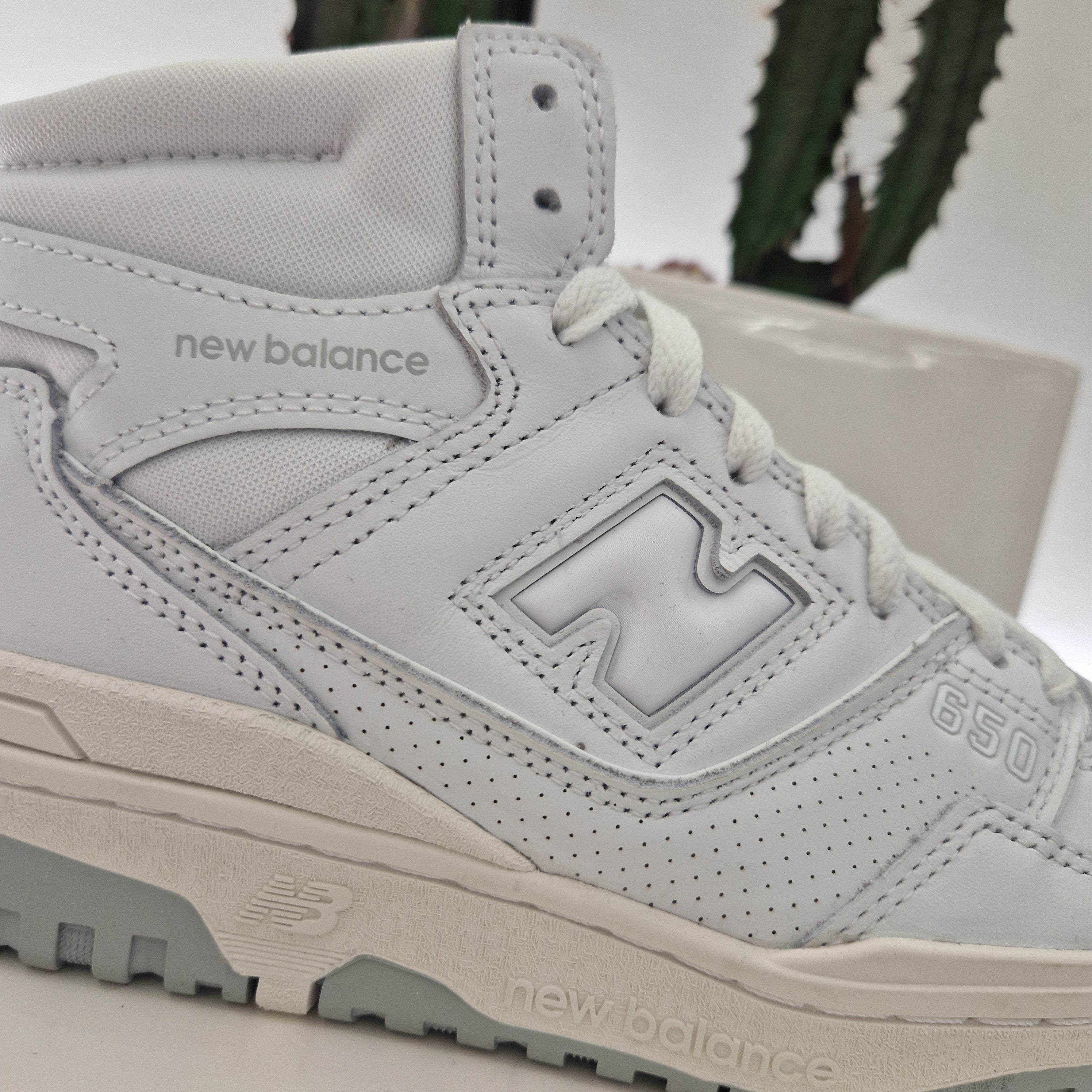 New Balance 650 WOMEN white