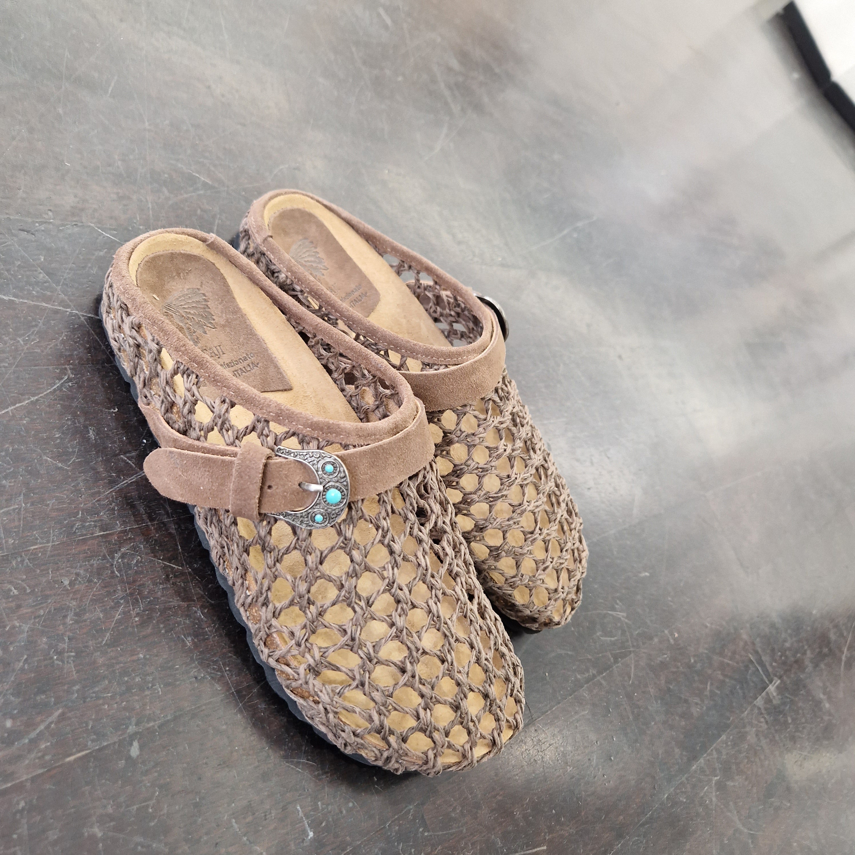 Taji sabot traforato color sand