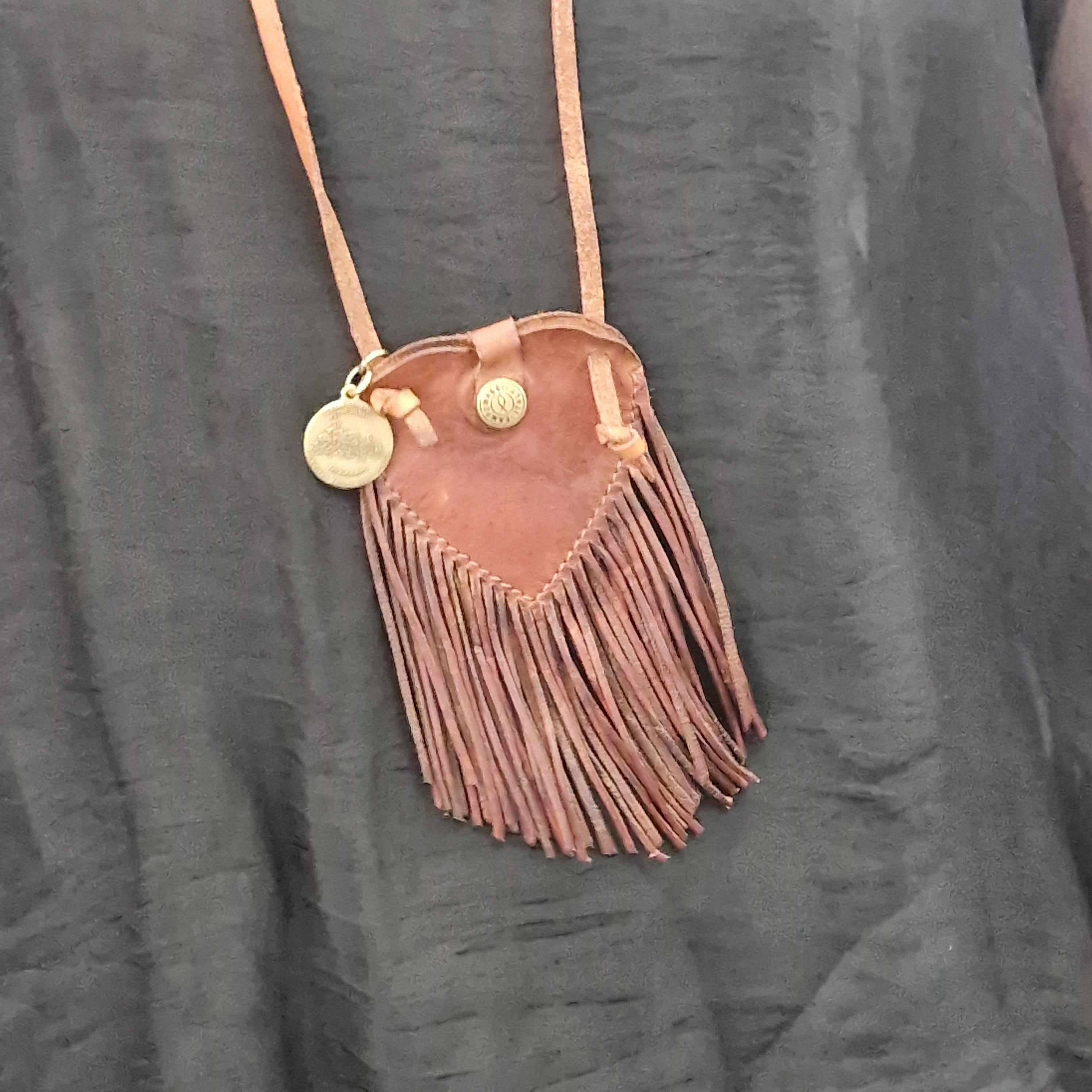 Collana CUORE in pelle con frange