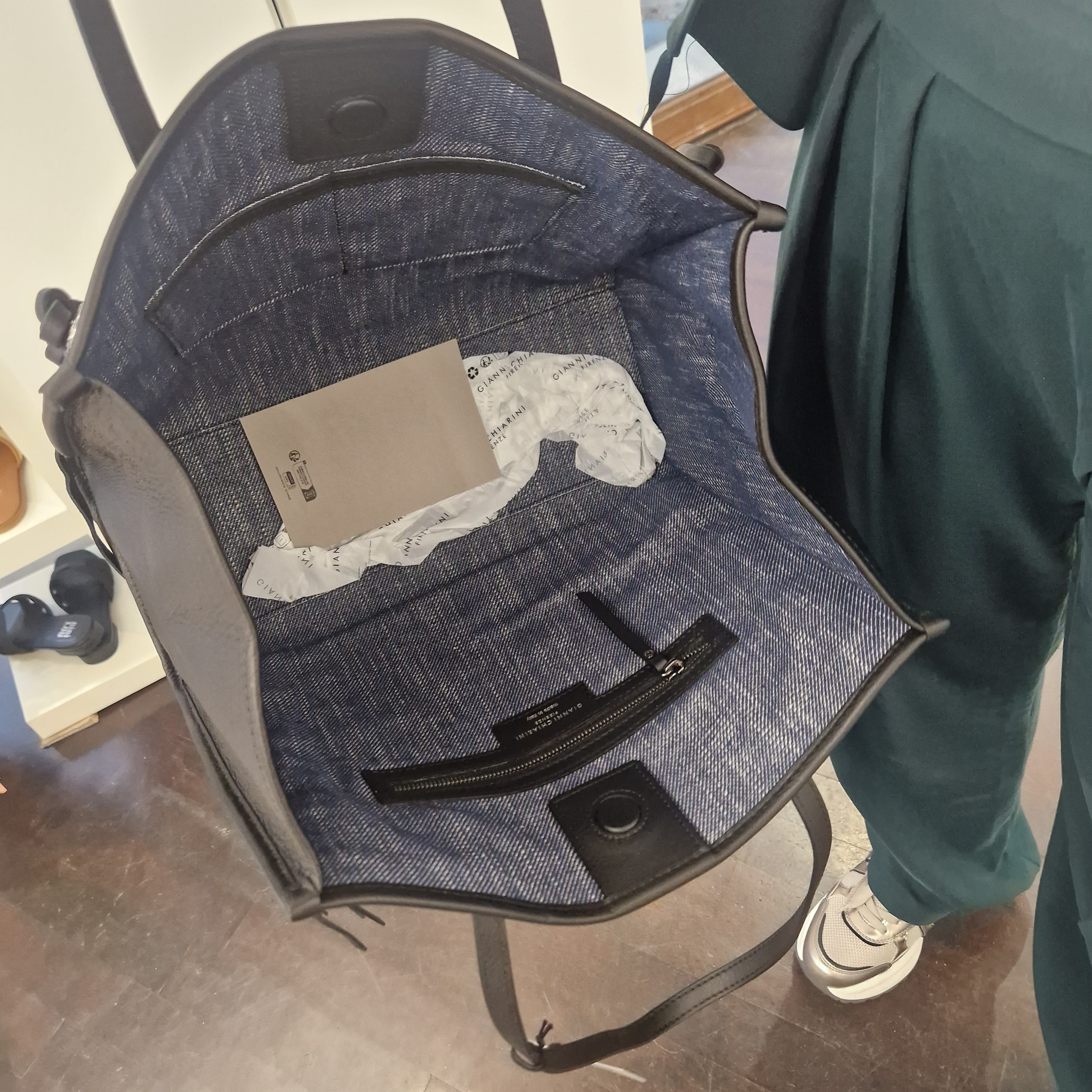 Gianni Chiarini linea MARCELLA dimensione grande pelle nera frange