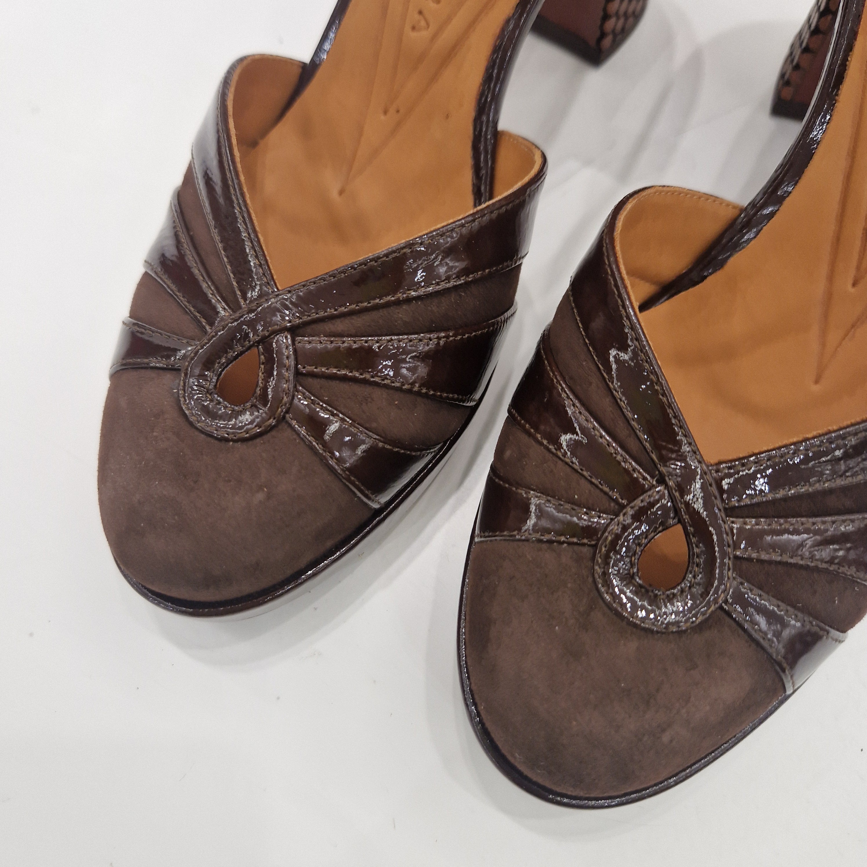 Chie Mihara scarpa con cinturino color t.moro DEVI