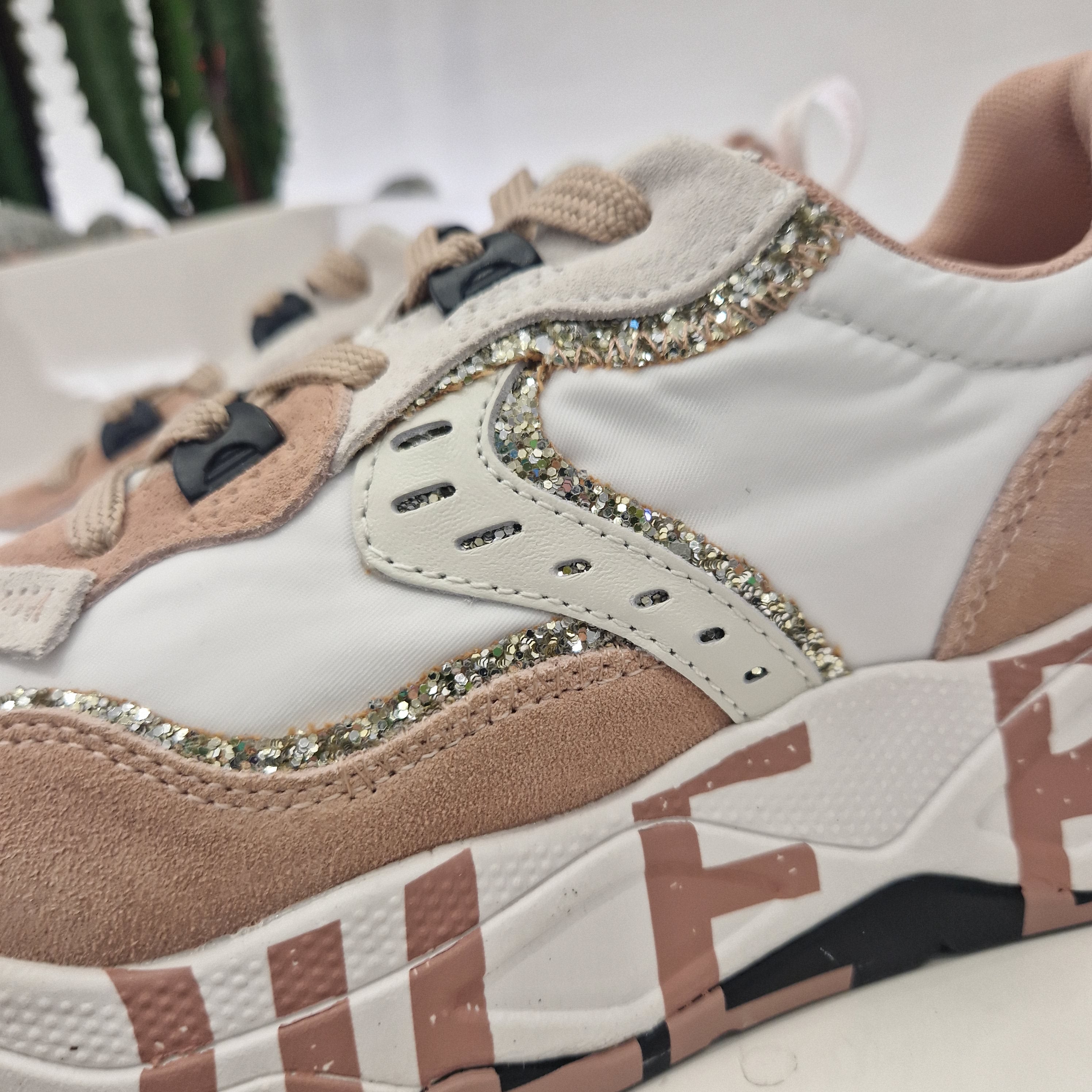Voile Blanche sneaker rosa e glitter