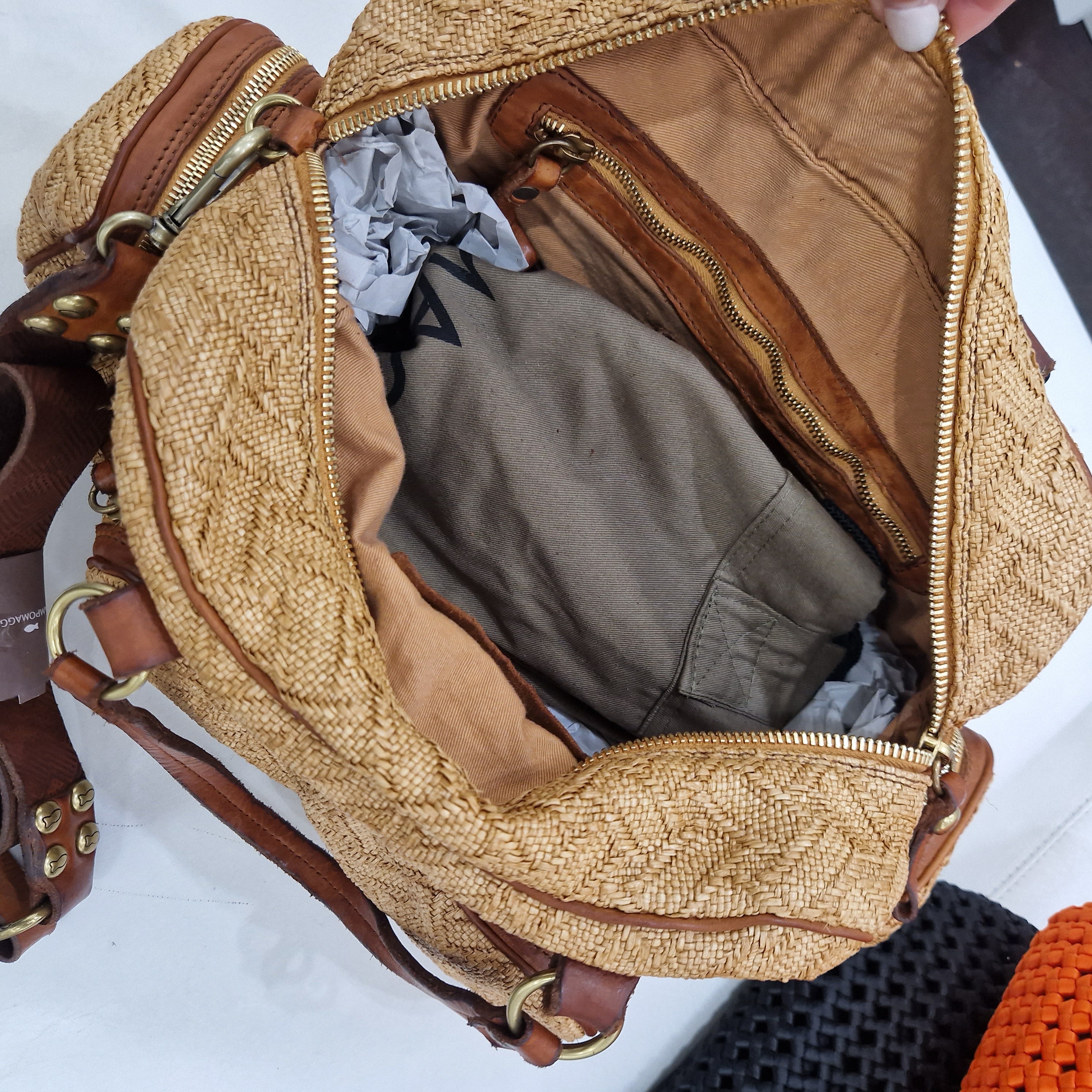 Campomaggi linea LARICE borsa bauletto piccolo color cuoio