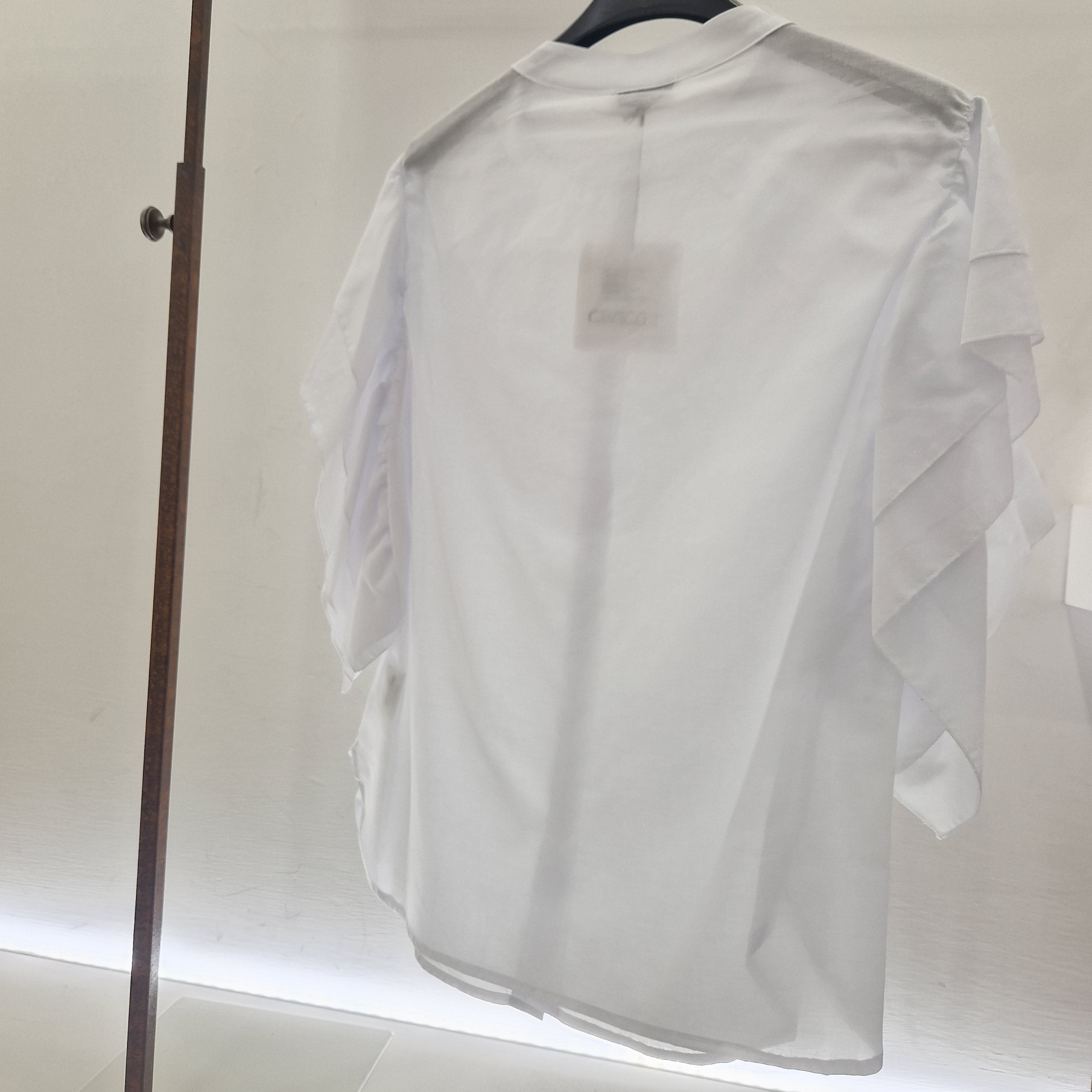 Camicia bianca smanicata
