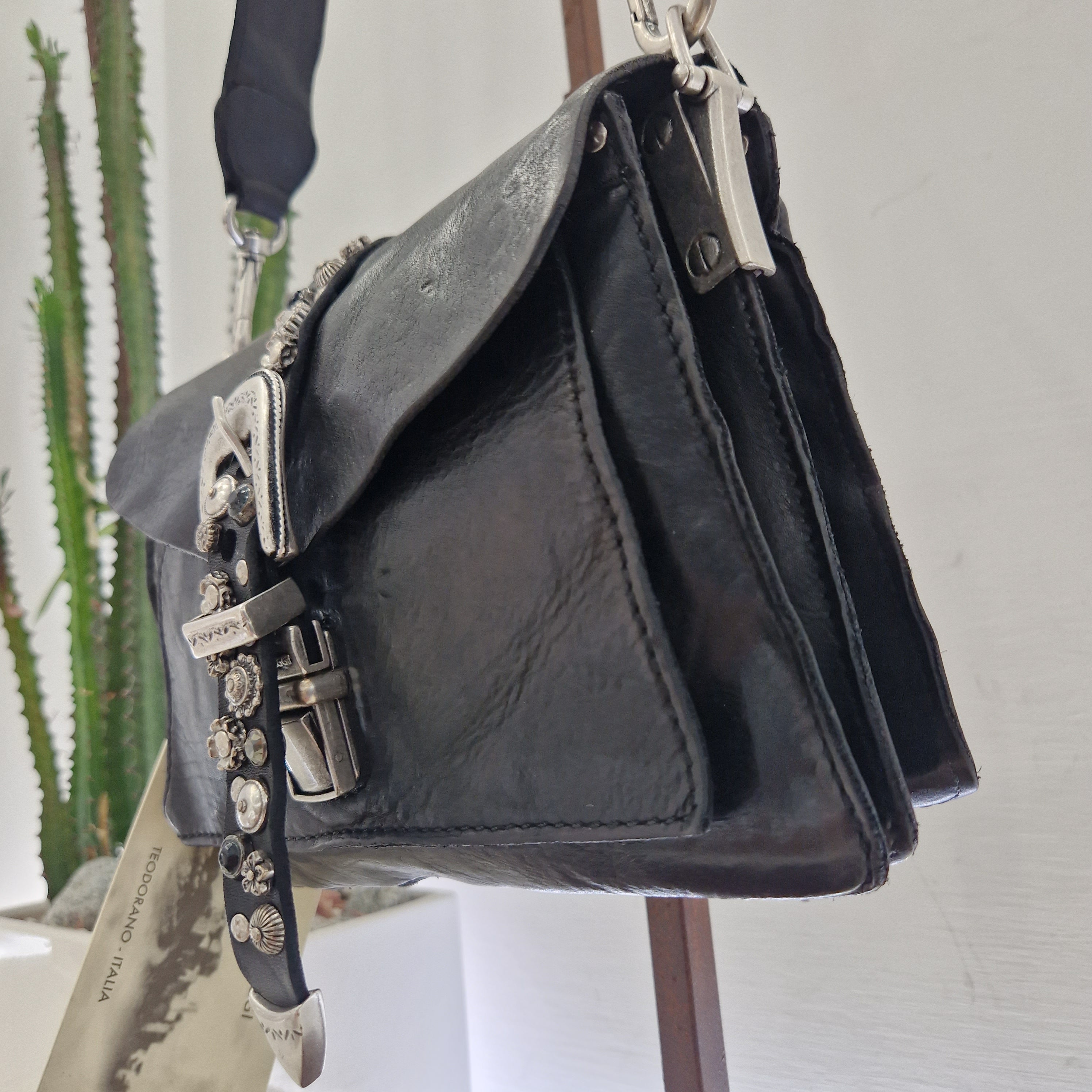Campomaggi borsa MELITA nera accessori argento