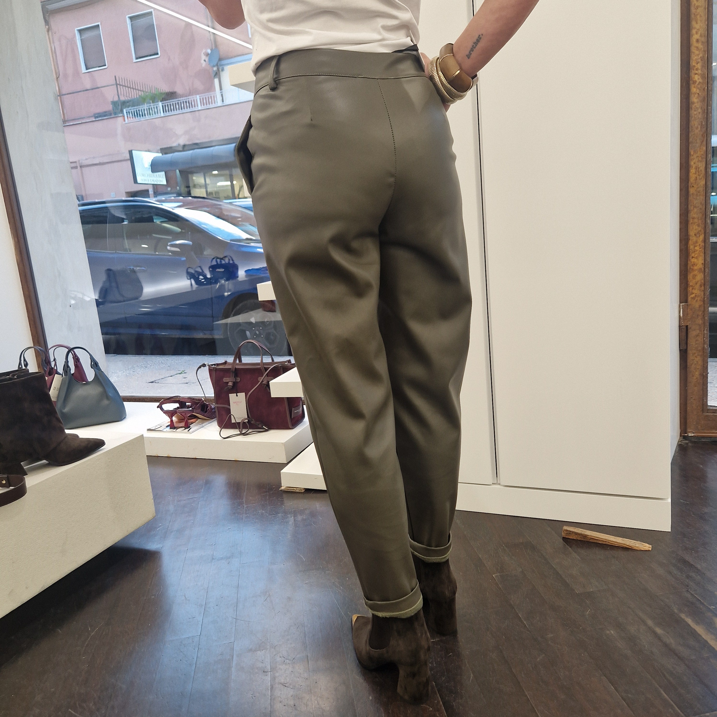 KIKISIX pantalone in ecopelle verde