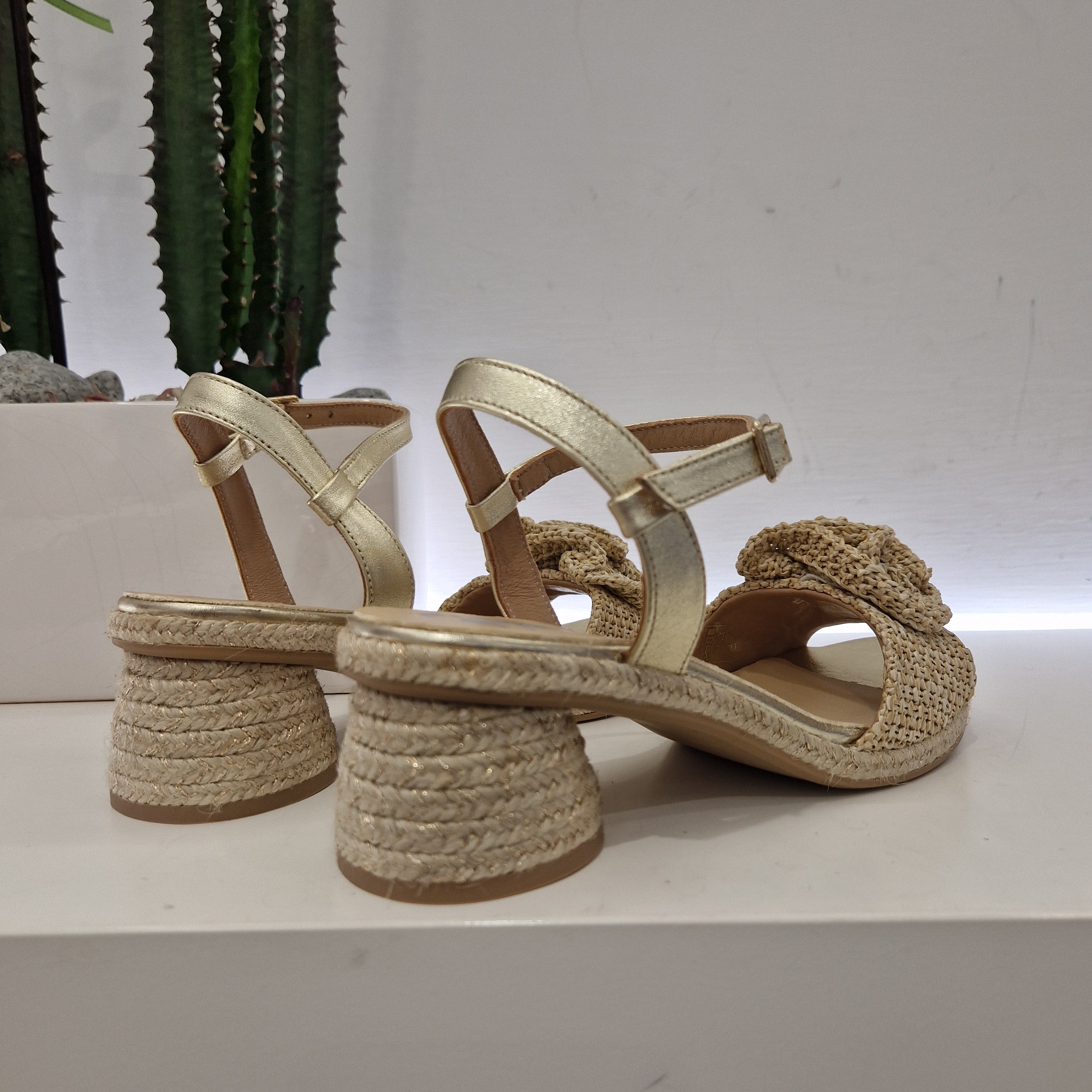Espadrilles sandalo LOE CEILA con fiore