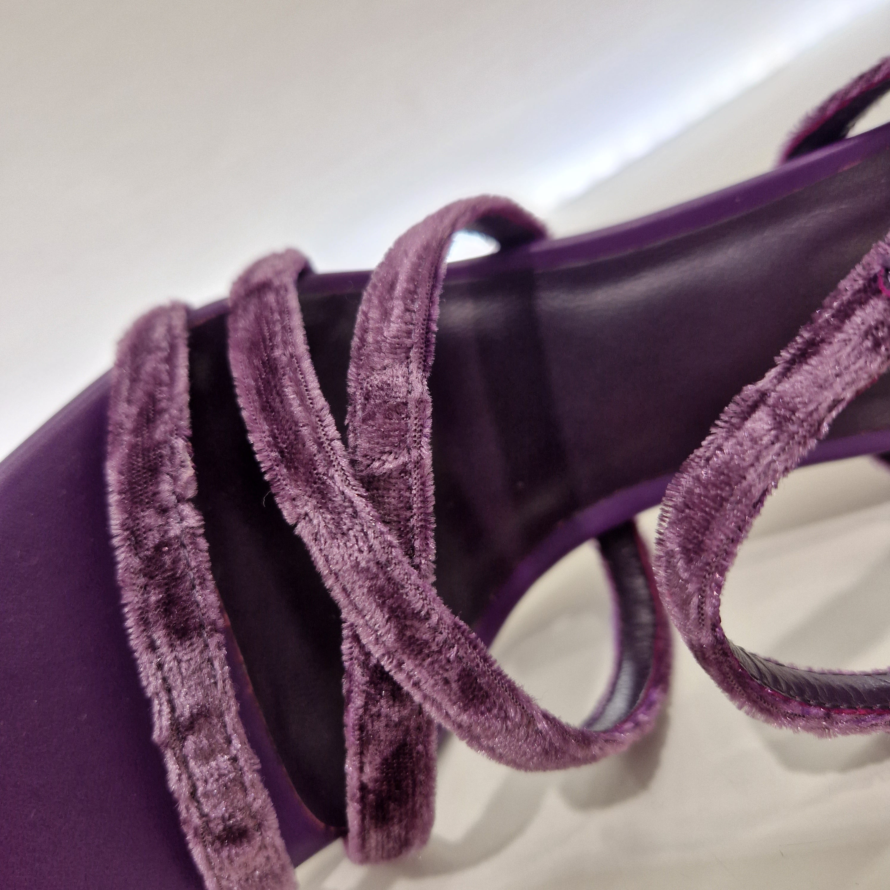 Jeannot purple sandal