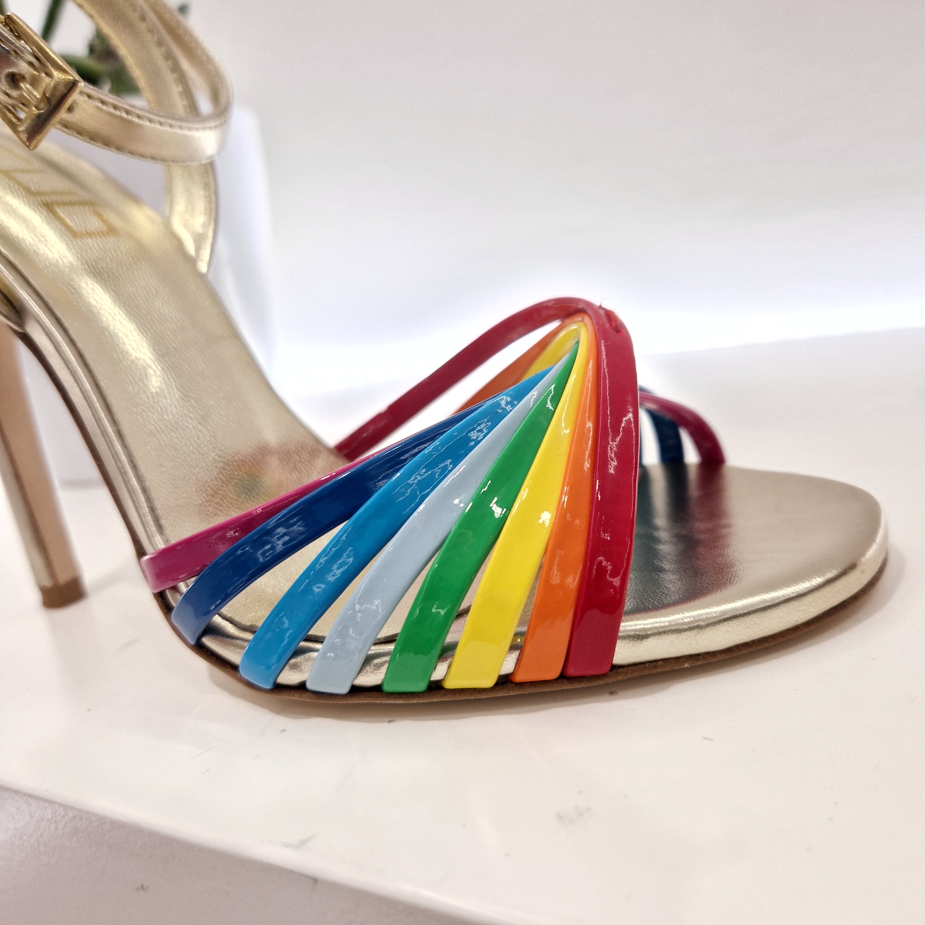 Multicolor sandal