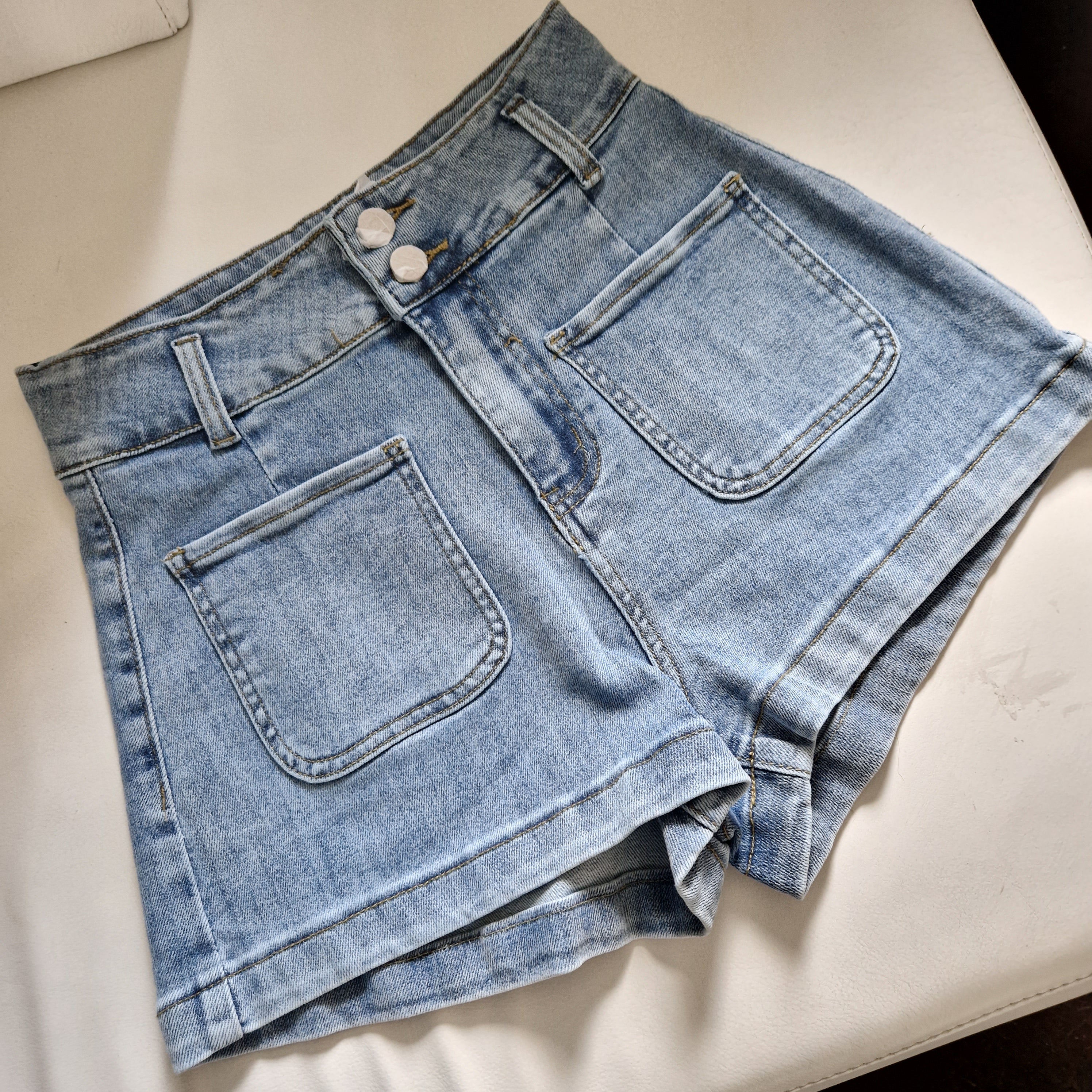Pantaloncino short in jeans con tasche