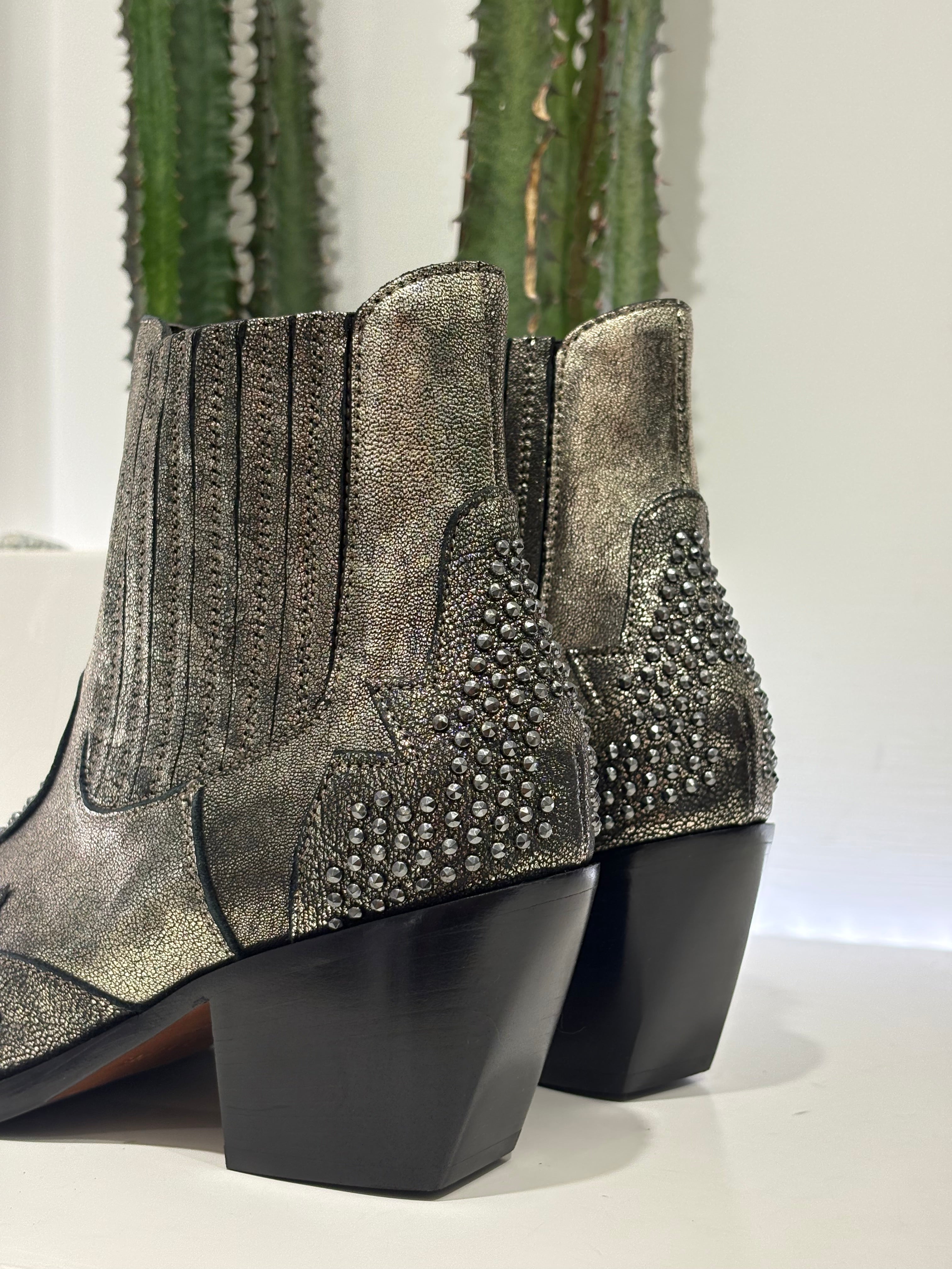 Texano metallo con borchie argento
